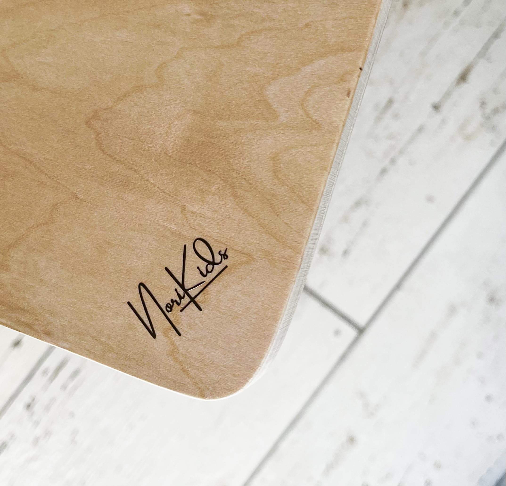 Balance Board Kinder – Balancierbrett aus Holz – mit Filz | Wippbrett fördert Koordination – Gleichgewichtstrainer für Kinder – Montessori Spielzeug