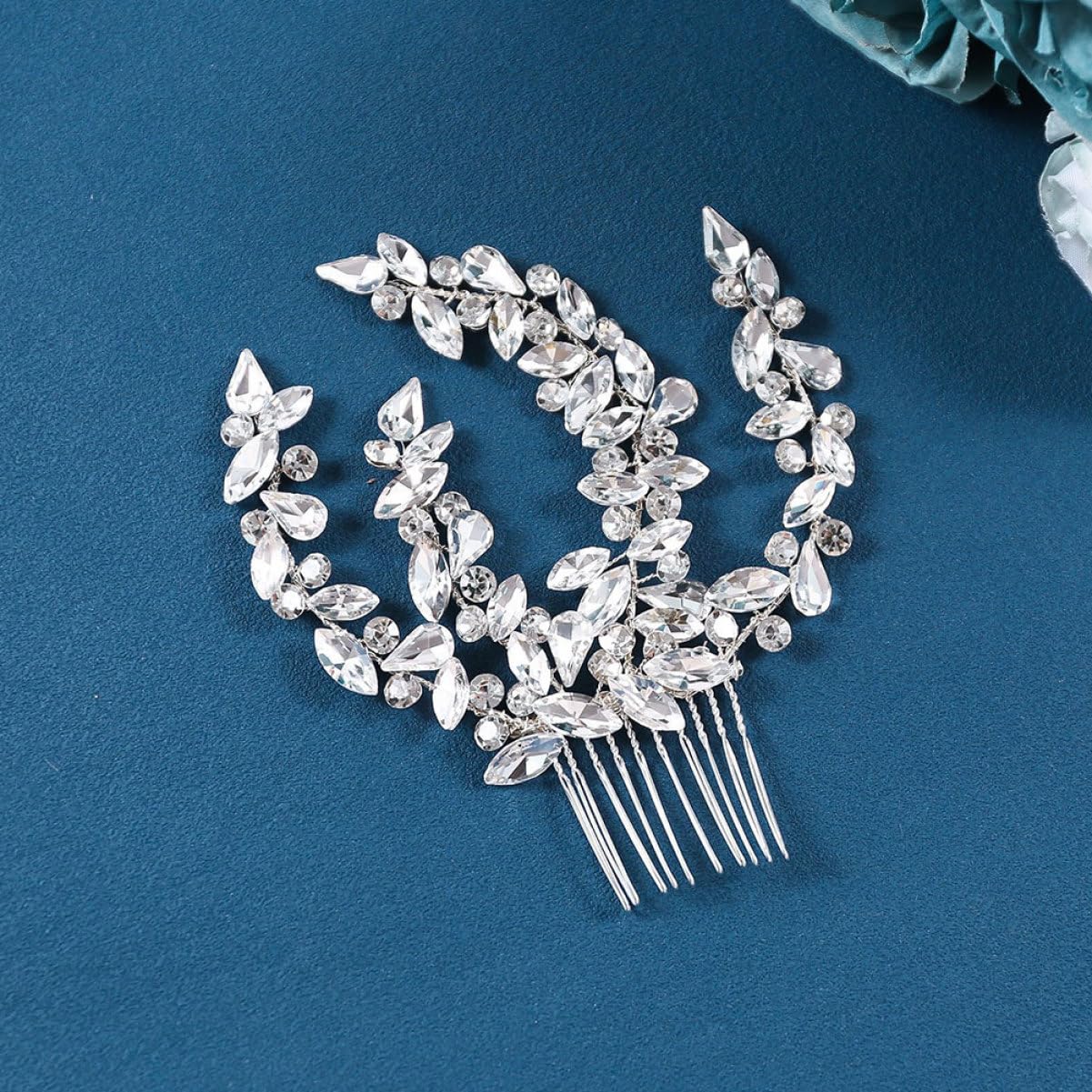 Ipetboom Sparkling Rhinestone Hair Comb Clip for Women Flexible Metal Side Comb for Elegant Updo Styling Decorative Bridal Accessory with Bendable Design for Parties and Special Occasions