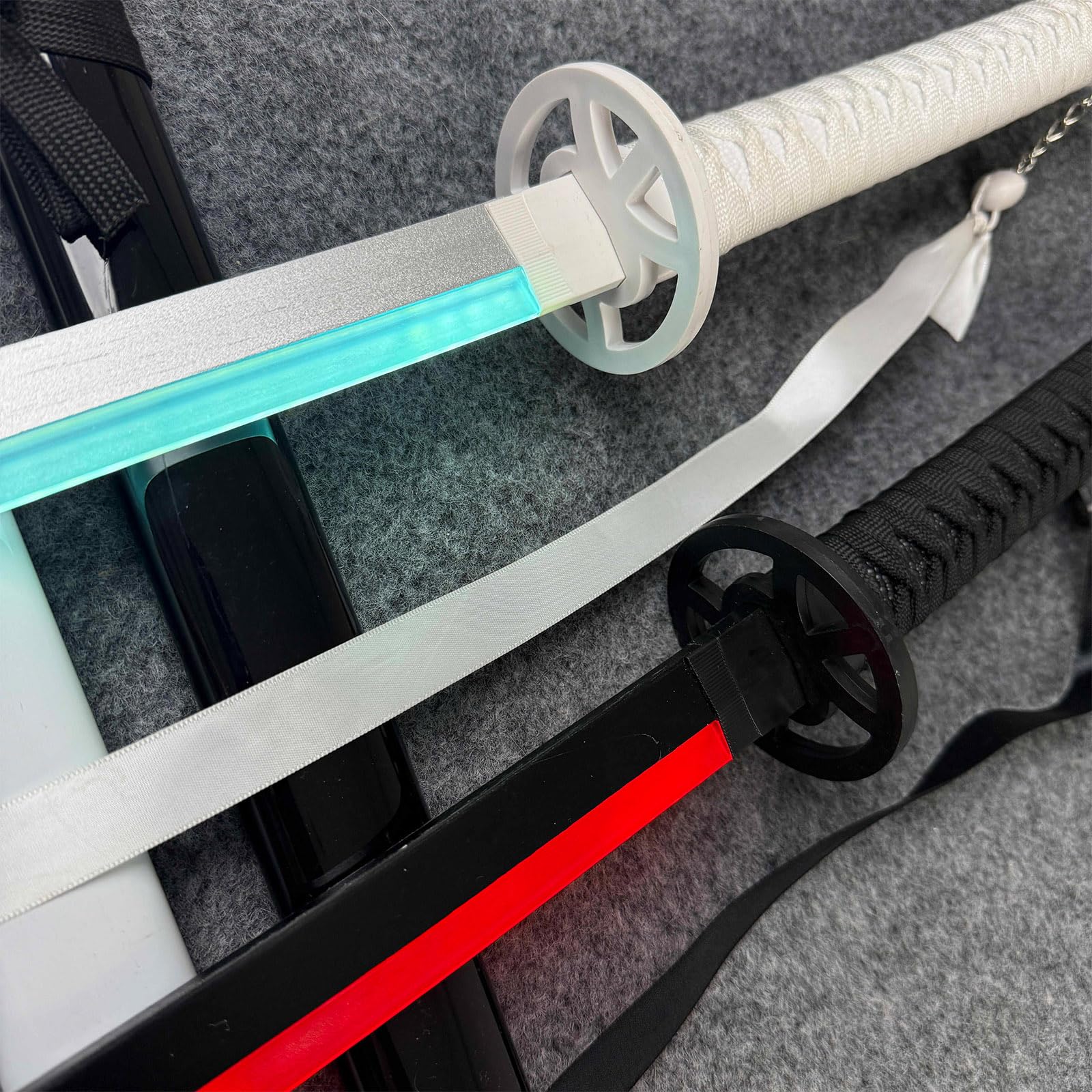 Sable de luz de 100 cm,Katana de Madera,Bokken Hecho a Mano con Banda Luminosa,Katana de bambú para Entrenamiento de Kendo,Cosplay,Fiesta,Regalo (Negro,Blanco)