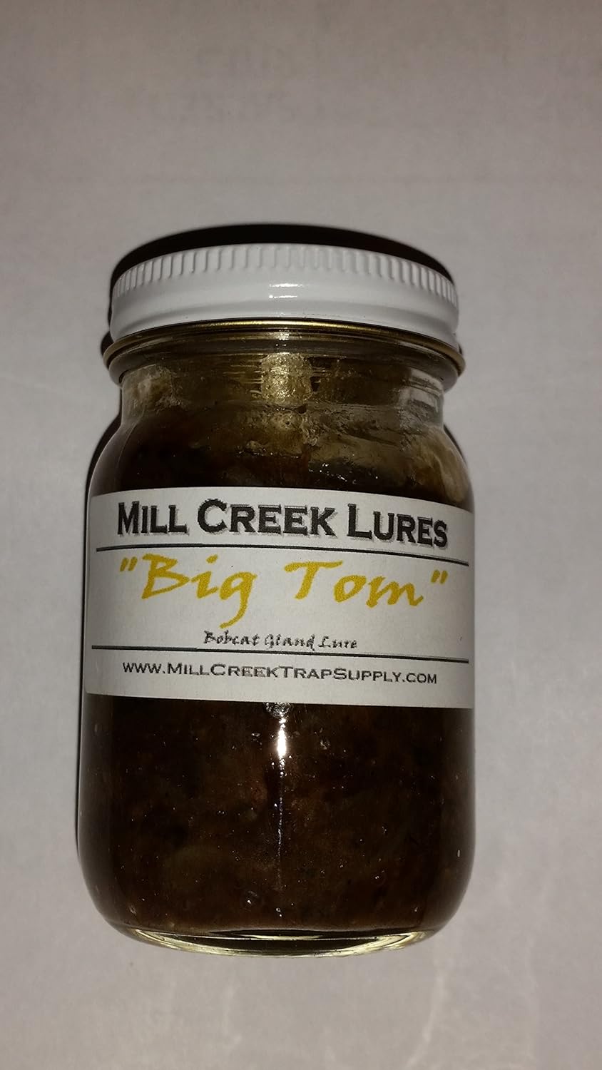 "Big Tom" Professional Grade Bobcat Gland Trapping Lure by