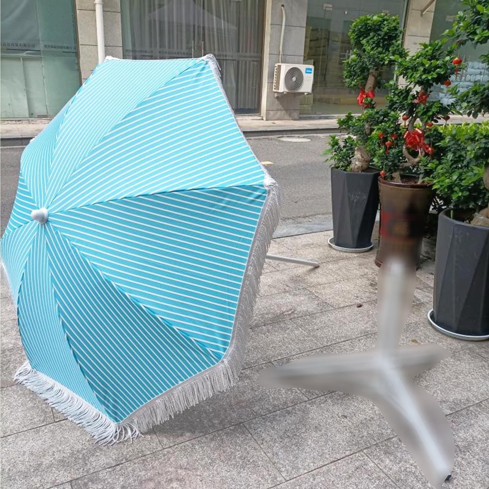 Parasol rose rayé à pompons – Parasol rétro pour plage et terrasse, résistant à l'usure, protection, style hawaïen, parfait pour la piscine et le jardin, pas de base incluse