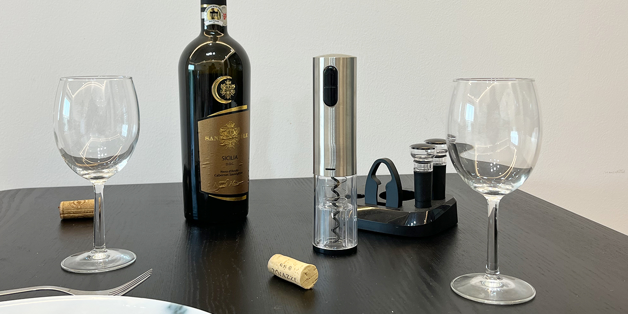 Cavatappi Elettrico Ricaricabile Per Vino - Apribottiglie Con Taglia-Capsule E Base - Foto 6