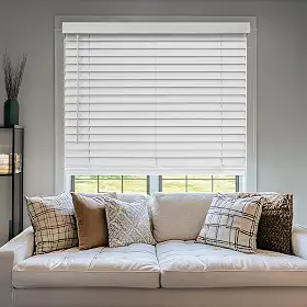 CHICOLOGY Persianas de madeira sintética, persianas de janela, persianas de madeira, cortinas de janela, tratamentos de janela, persianas e persianas, cortinas de janela para casa, persianas de madeira, branco básico, 40 cm L x 122 cm A