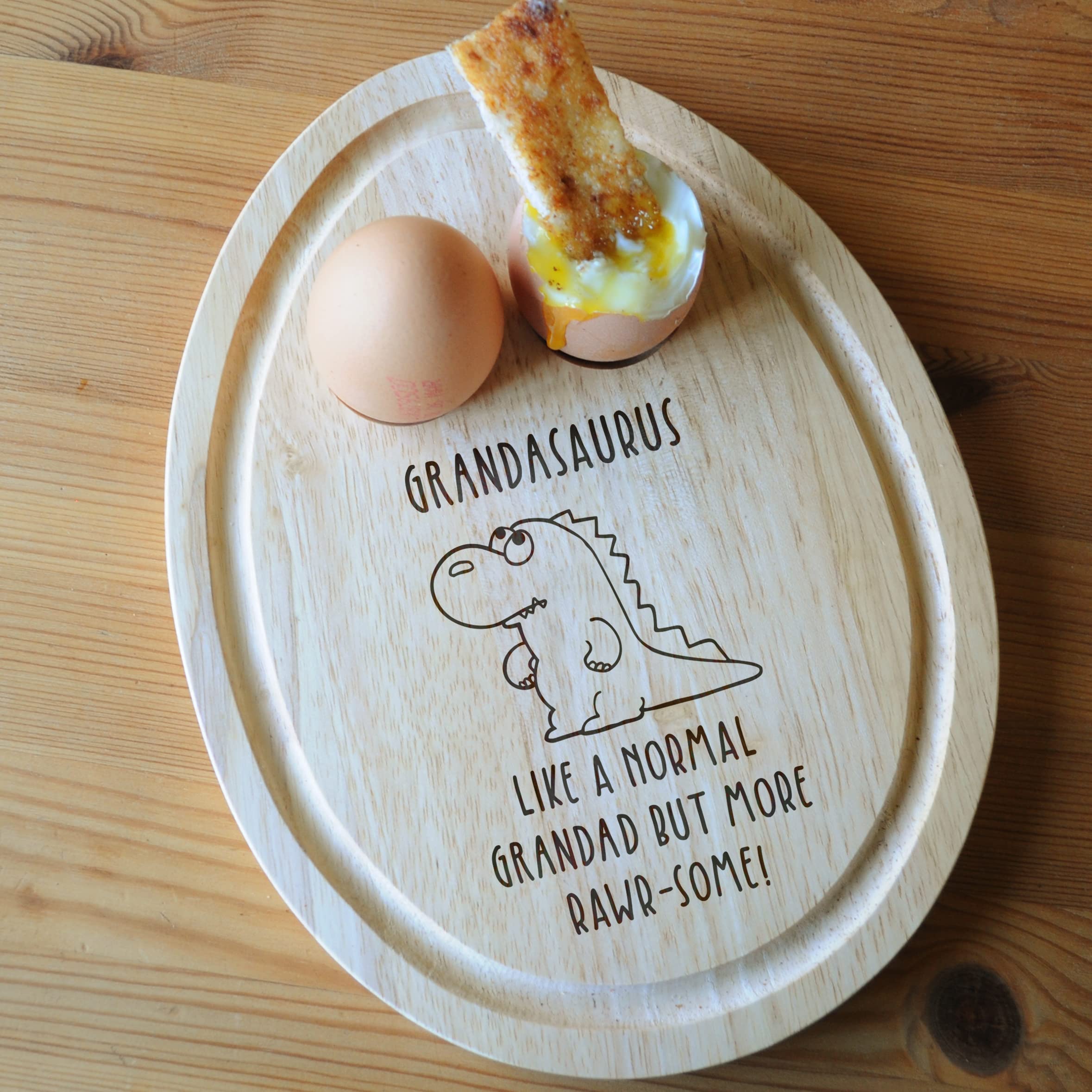 eBuyGB Grandasaurus Breakfast Board, Dinosaur Egg Shaped Serving Board, Grandad Birthday Gift, Present for Grandfather