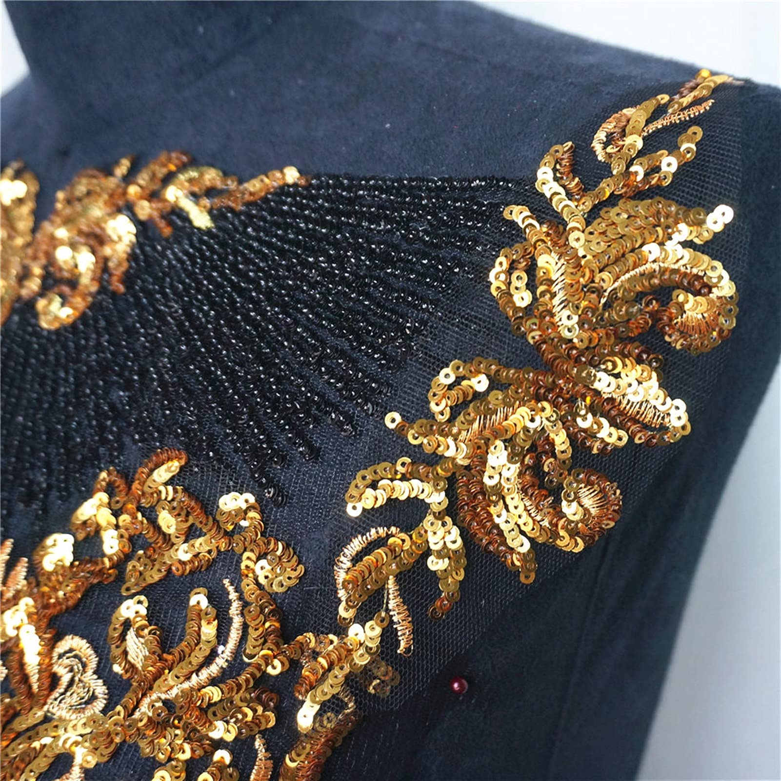 Applikationen für Kleidung, Stickerei-Applikations-Patches, 1 Set, schwarzer Tüll, Gold-Pailletten-Stickerei, Spitzenstoff
