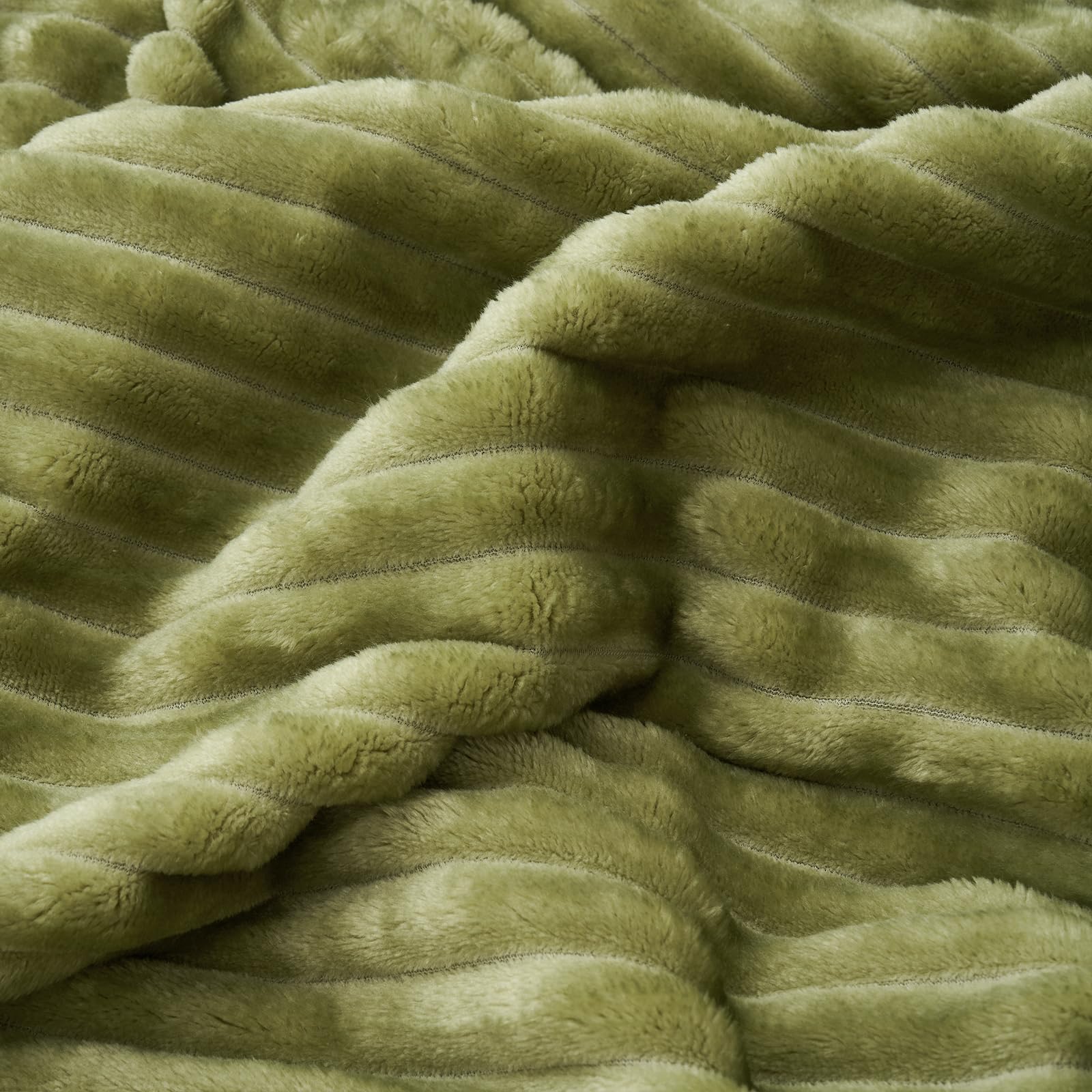 Couverture Polaire Douce Flanelle - 180x200 Cm Gris Argenté - Housse De Lit Ou Plaid Canapé 4 Saisons