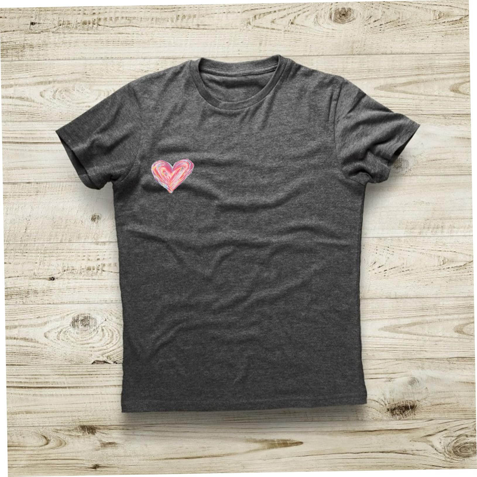 Operitacx 30fogli Toppe Termoadesive Forma di Cuore da Adesivi per Abbigliamento Shirt Jeans e Borse Facile Applicazione Stiro Materiale Sicuro e Resistente per Riparazioni e Decorazioni