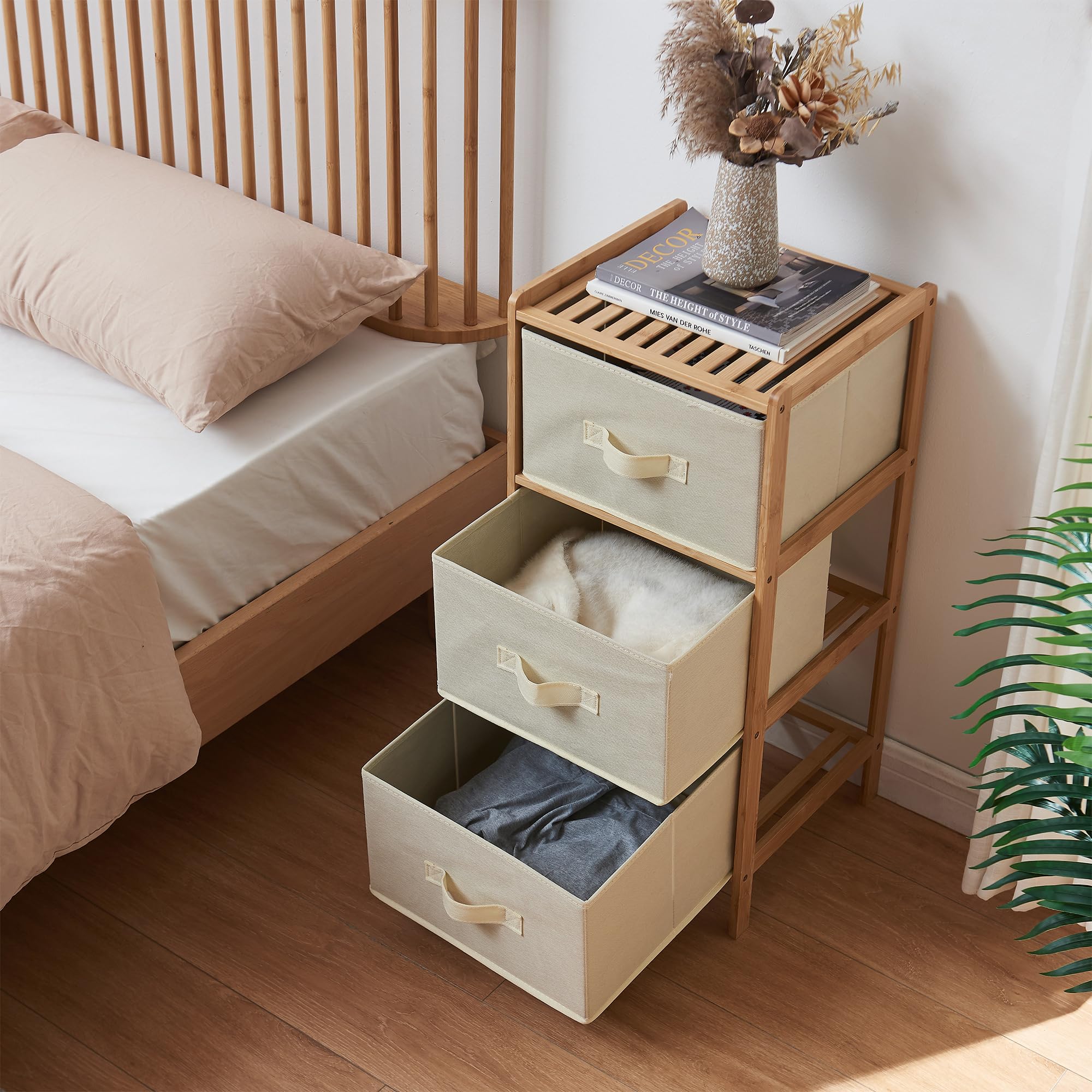 [en.casa] Cajonera Maldon Cómoda Mueble Versátil Aparador con 3 Cajones para Dormitorio Salón Sala de Estar Recibidor Bambú Cestas de Vellón 79x37x35cm - Bambú Natural/Beige