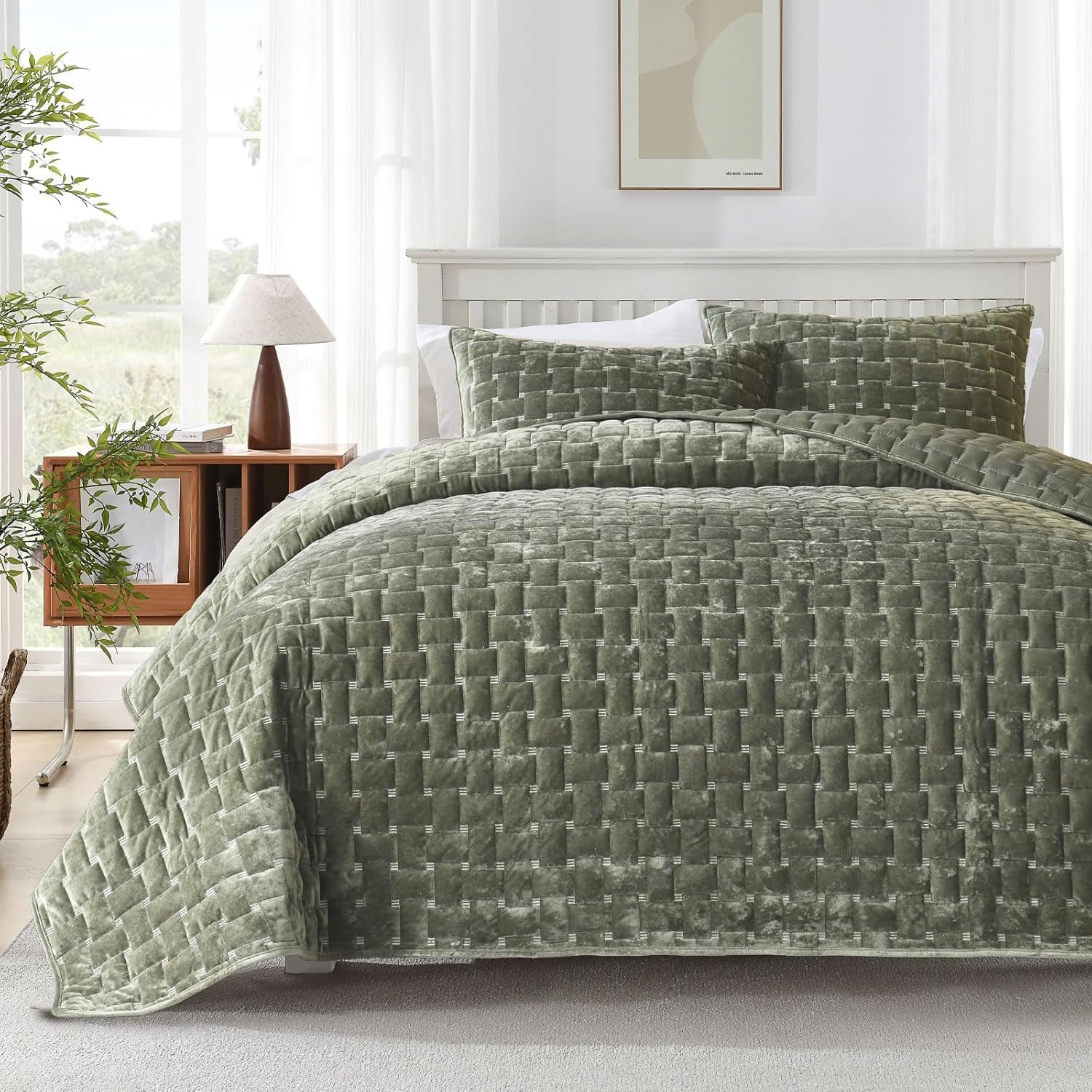 Grassix Velvet Quilt Set King Size, 3 Pieces Lightweight Velvet Comforter with Pillow Shams, Geometric Quilted Bedspread Coverlet Bedding Set for All Seasons, Olive Green, 108"x96" - Image 7