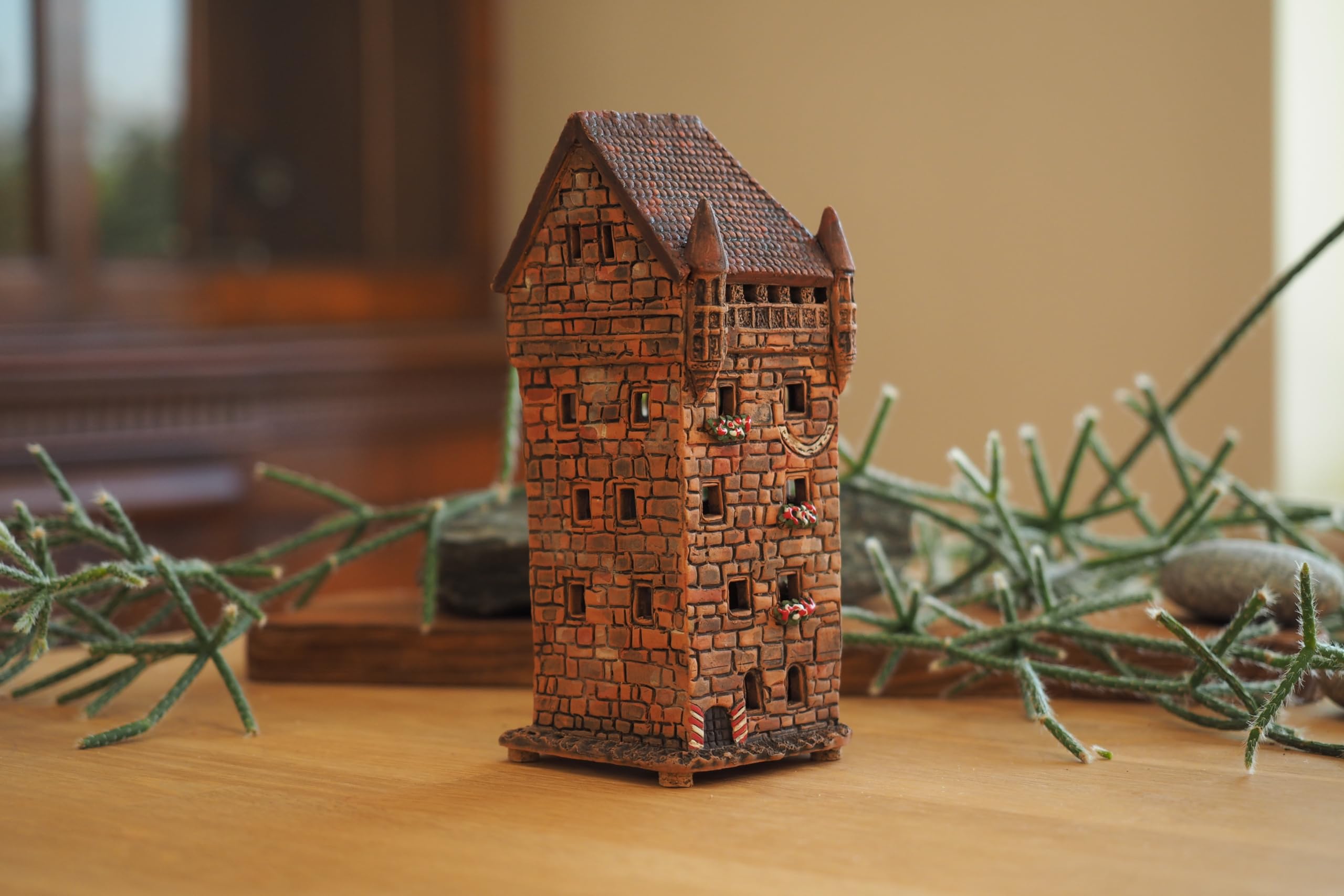 Ceramiczny świecznik na podgrzewacze, dekoracja pokoju, ręcznie wykonany, kolekcjonerski, miniaturowy lekki dom, Nassauer House w Norymberdze A271