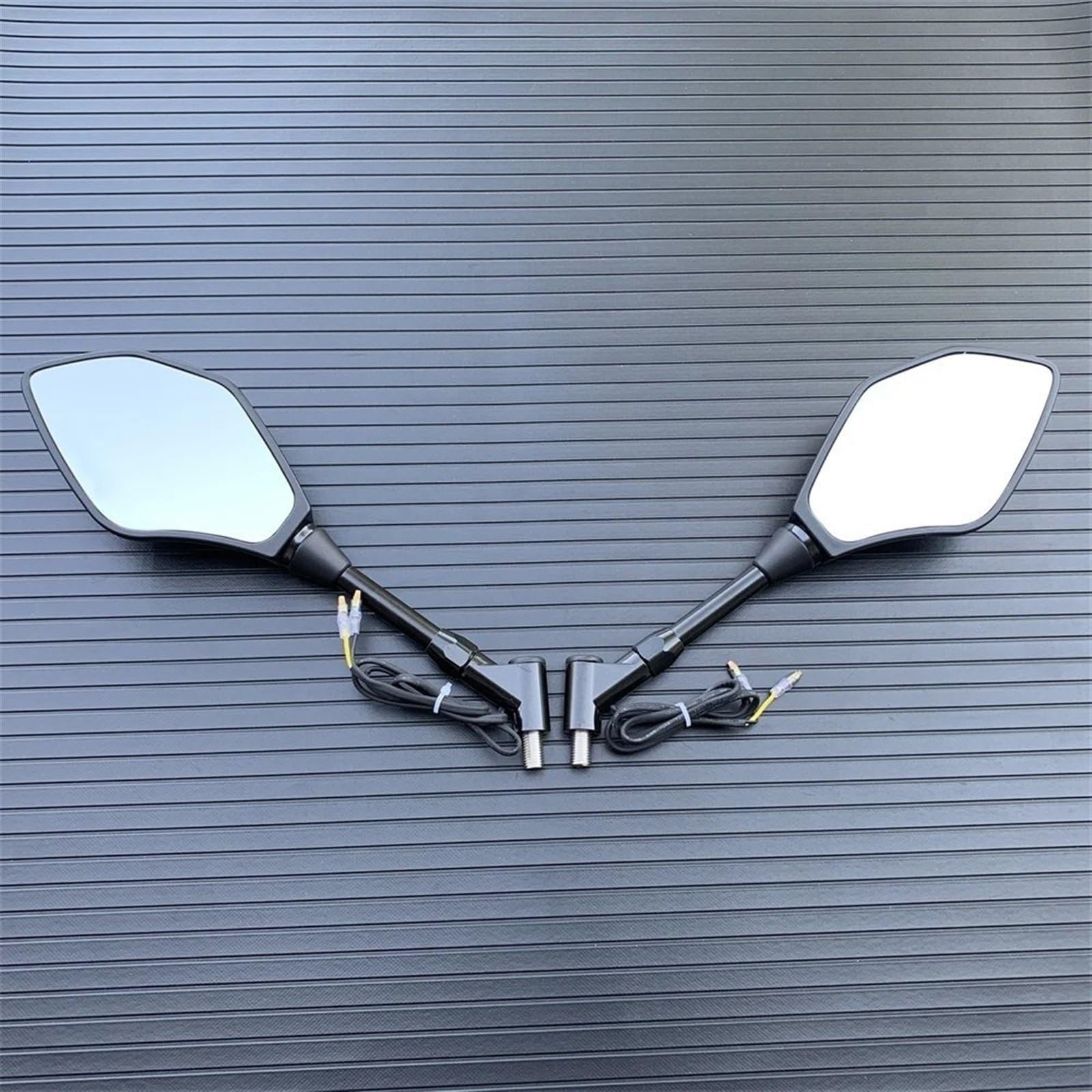Rétroviseur de moto rotatif pour Yamaha Tracer 900 au design épuré