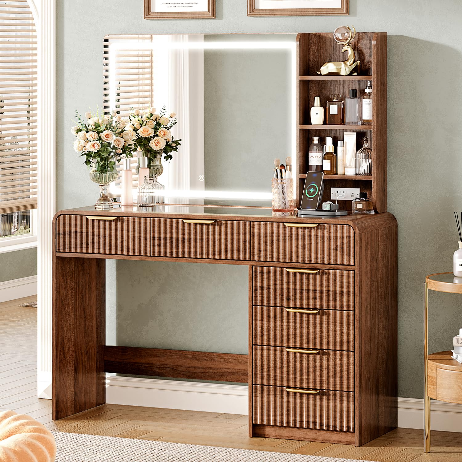 Makeup Vanity Desk with Illuminated Mirror
