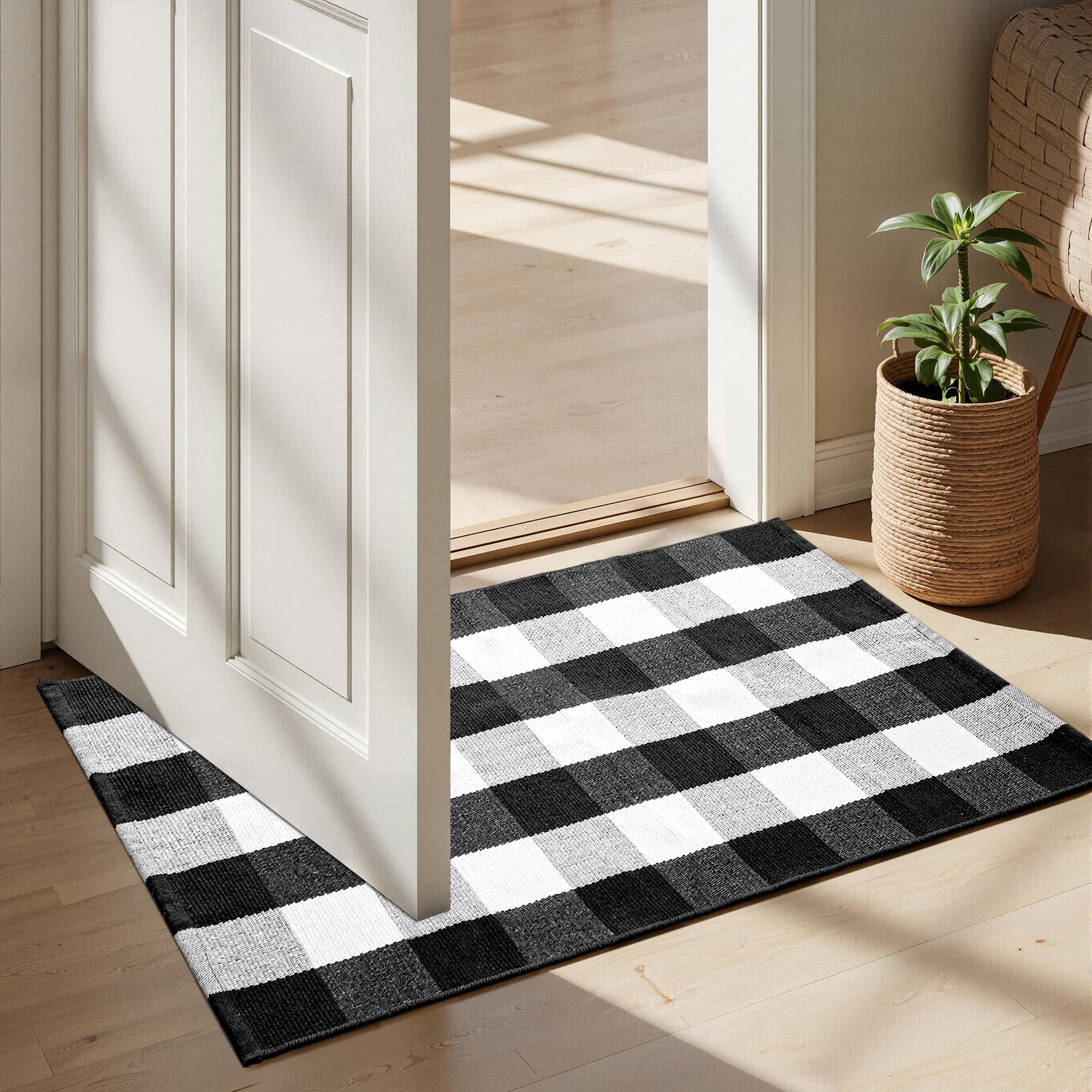 TIGHTBOOTH BOARD RUG MAT ボードラグ Amazon.com: Home Area Runner Rug Pad Black and White Chess Board