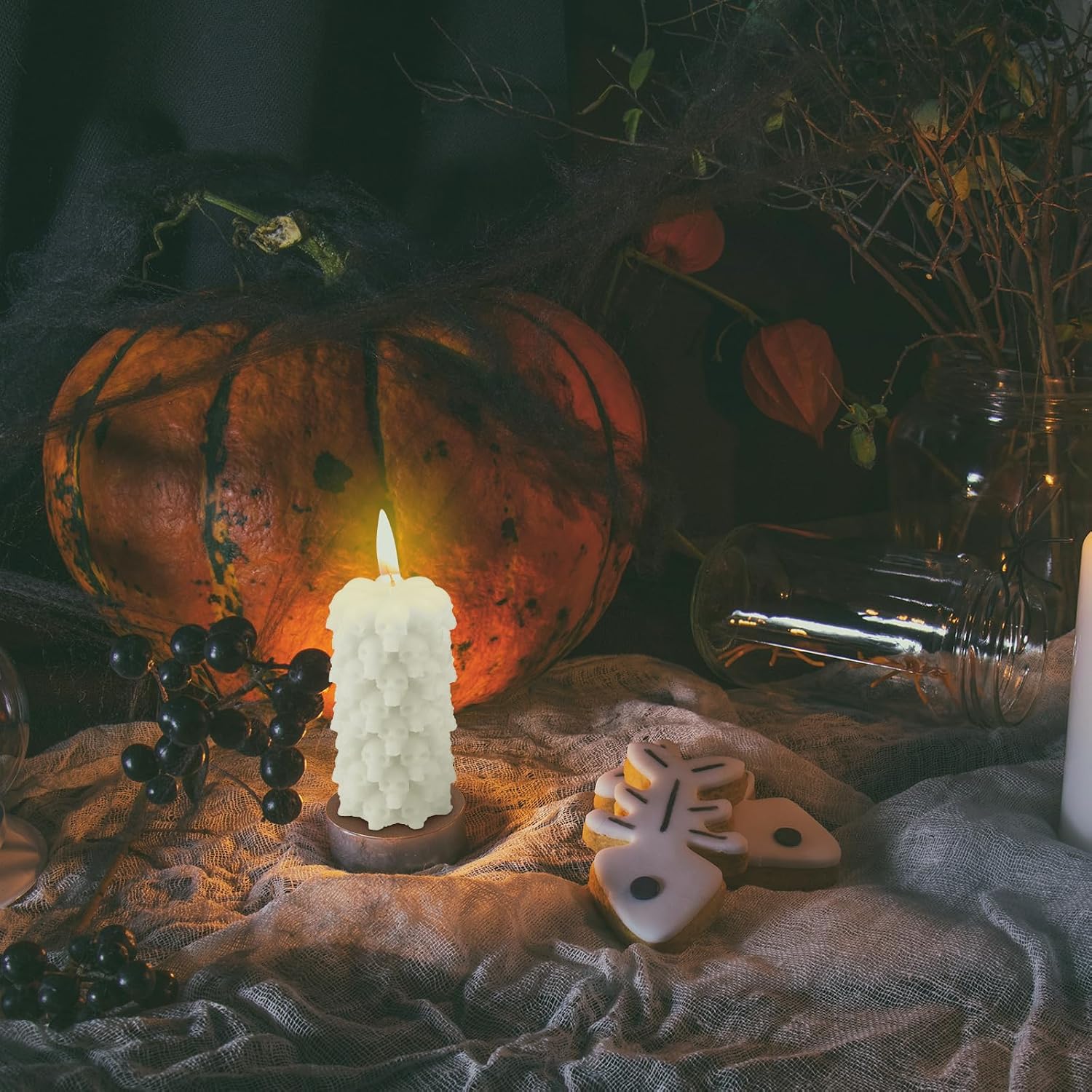 Nuanchu Skull Candle Soy Wax Decor,1.97 x 1.97 x 4.33 Inch,Skull Style