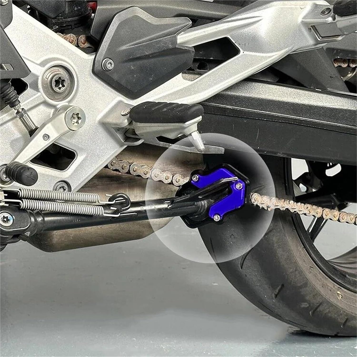 バイクスタンド延長パッド に適合するF900R F900XR 2020-2023 CNCスタンドフット延長パッド キックスタンド拡大