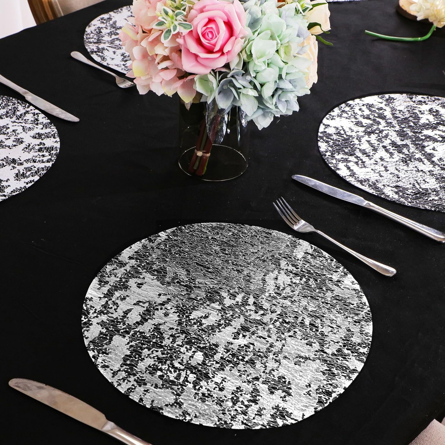 Premium Tischset Set, 12 Stück Runde Tischsets Silber, Doppelseitigen Platzset Rund mit Silberfolie, Netzartig Platzdeckchen Glitzer Tischsets Platzsets für Esszimmer, Küche, Hochzeit, Party, Fest Küche, Haushalt & Wohnen