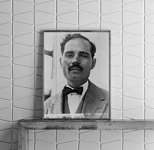 INFINITE PHOTOGRAPHS Foto Pedro Albizu Campos  Retrato  1936  Reproducción fotográfica histórica  Arte mural histórico