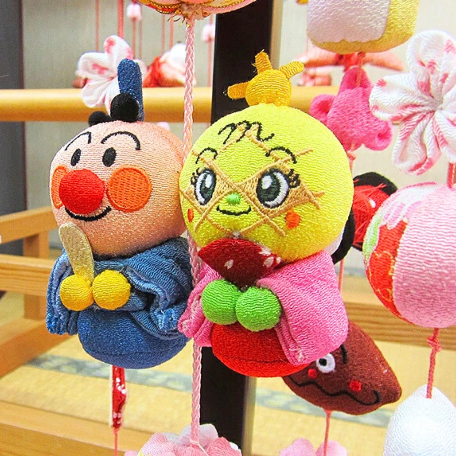 Amazon.co.jp: アンパンマン 吊るし雛 : Toys & Games
