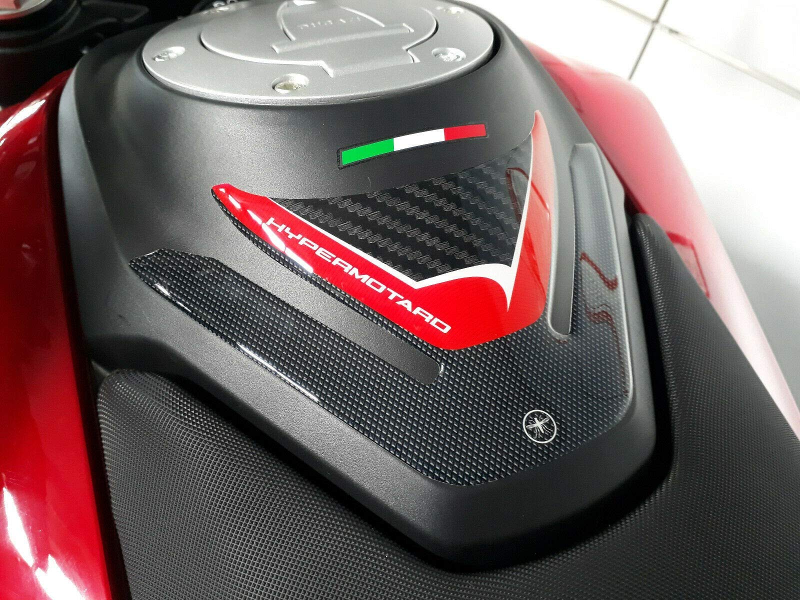 Labelbike 3D Tankpad-Aufkleber Für Morbidelli T1002VX 2025 – Schutz & Dekoration Aus Harz In Carbon Schwarz Rot