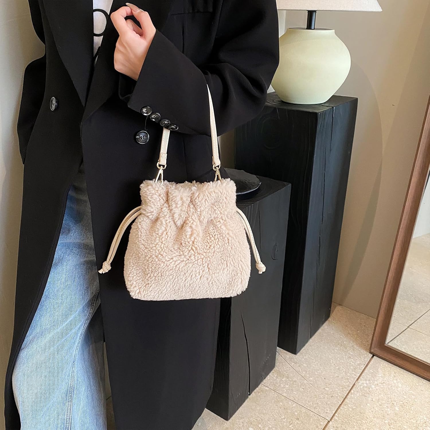 Fluffy Purse, Faux Fur Purses for Women Furry Crossbody Bucket Bags Fuzzy Shoulder Tote Bag | Fluffy Purse, Faux Fur Purses, Furry Crossbody, Fuzzy Shoulder
