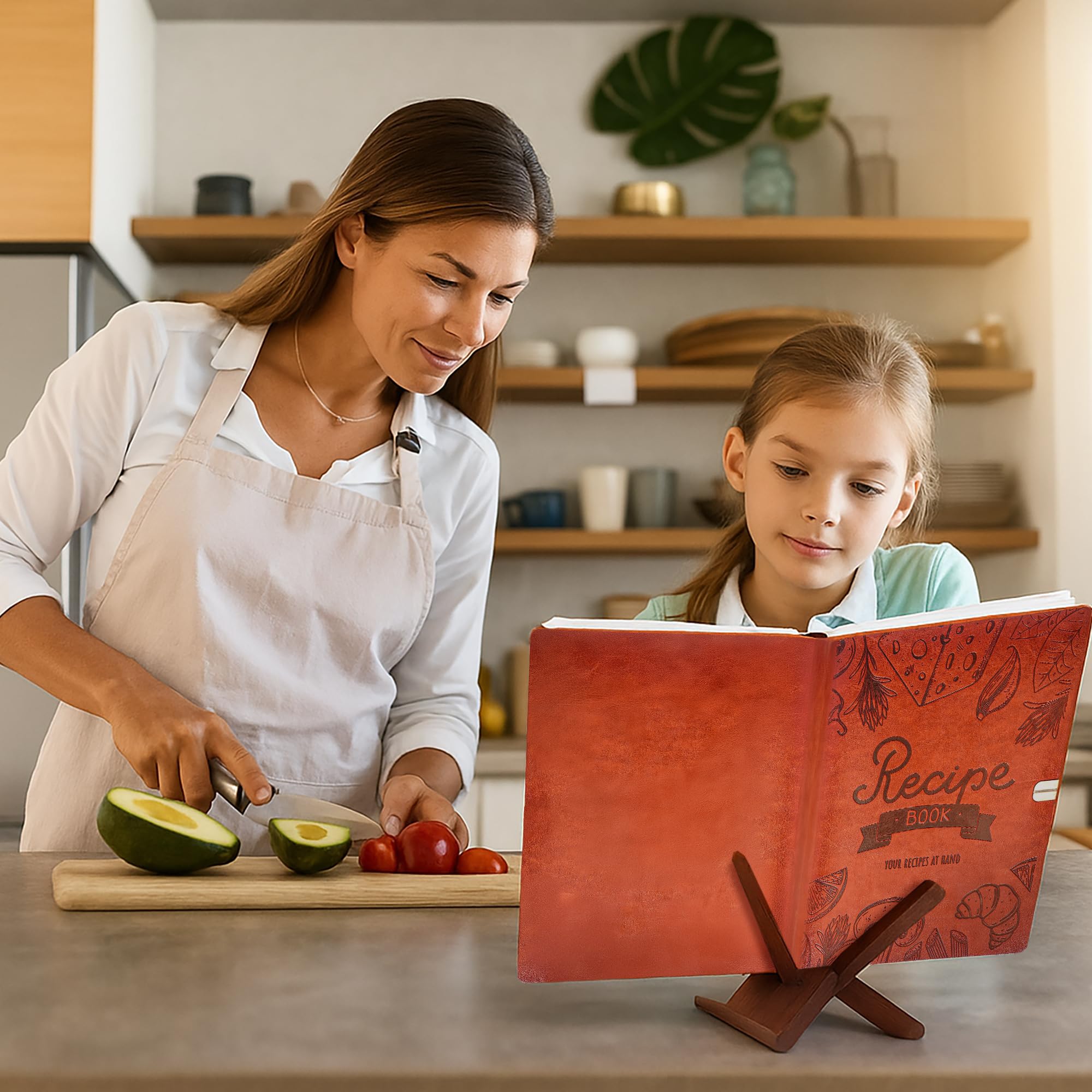 Rezeptbuch zum Einschreiben eigener Rezepte – A5 blanko Rezeptbuch mit Ledereinband – hält 130 Rezepte – inklusive Aufkleber – Familien-Kochbuch Geschenk für Frauen & Hobbyköche