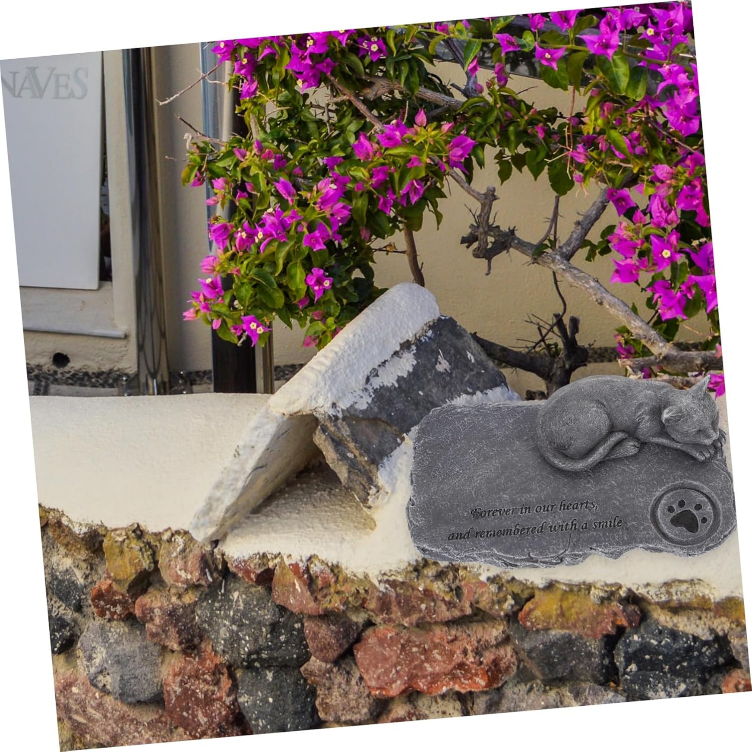 Resin Cat Memorial Stone for Garden Pet Tombstone with Sleeping Cat Statue Animal Memorial Stone for Loss Comfort Outdoor Grave Marker Thoughtful Remembrance