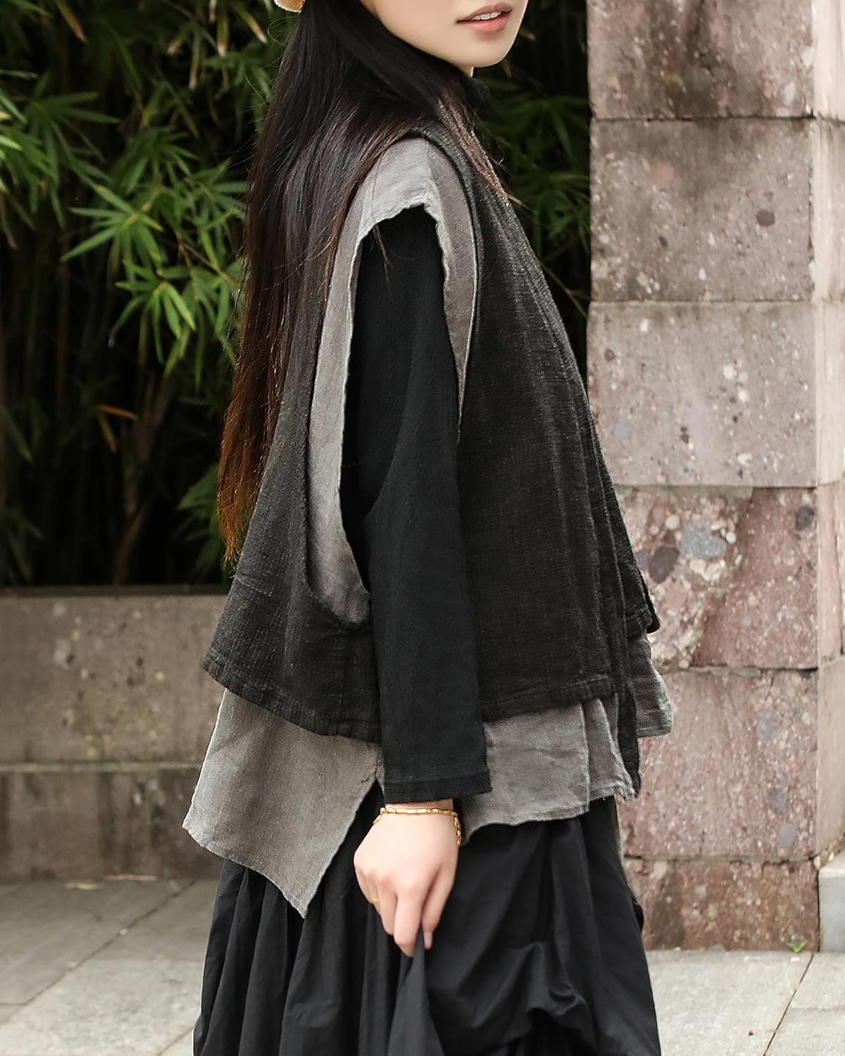 Linen Vest Women Kimono Style Waistcoat – Sleeveless Double Layer Tie Vest with Pockets and Hand-Stitched Details