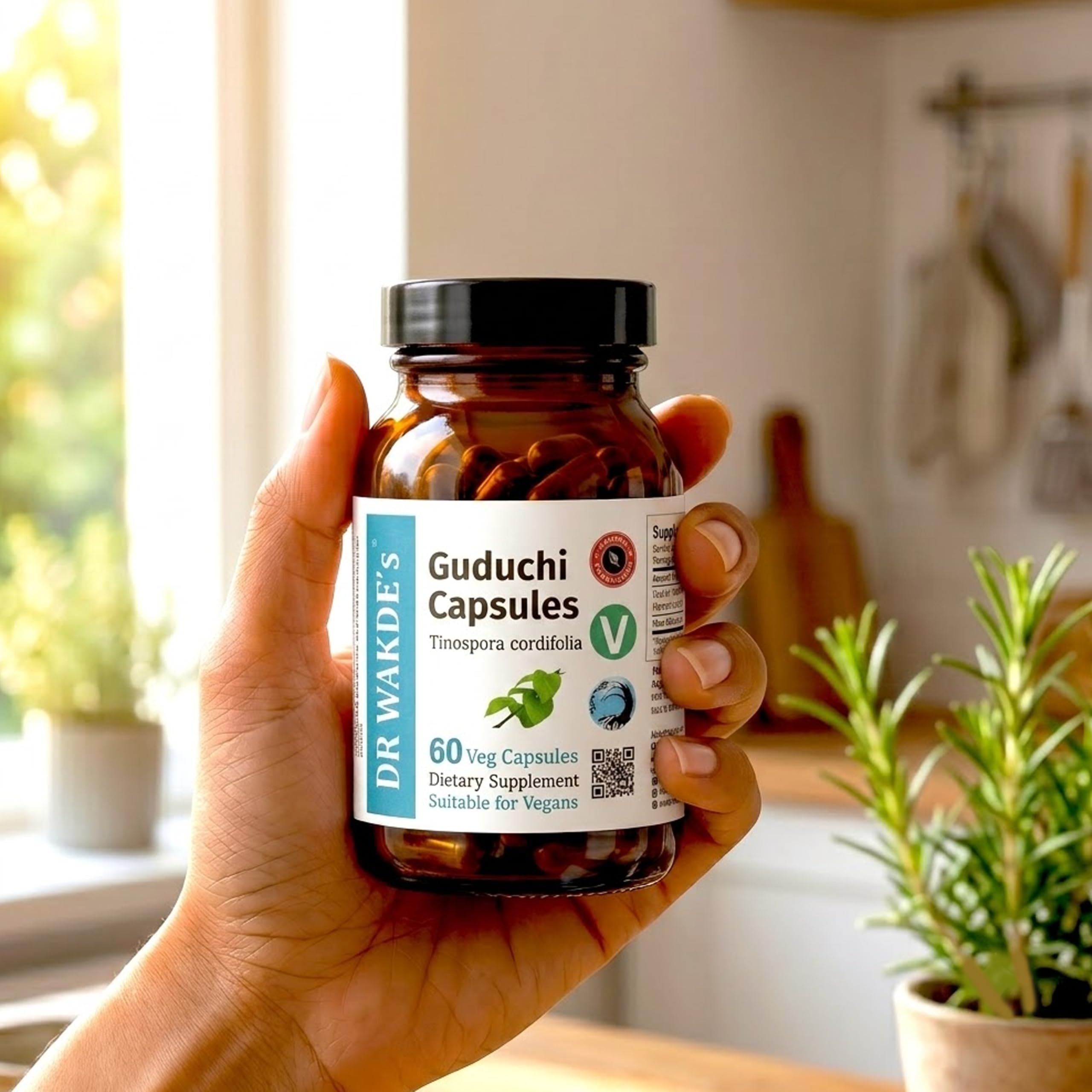 DR WAKDE'S Guduchi Kapseln – Giloy (Tinospora cordifolia) 500 mg | 60 Vegane Kapseln | Immunsystem & Wohlbefinden | 100% Reines Ayurvedisches Kräuterpulver | Ohne Zusatzstoffe | Vegan & Vegetarisch