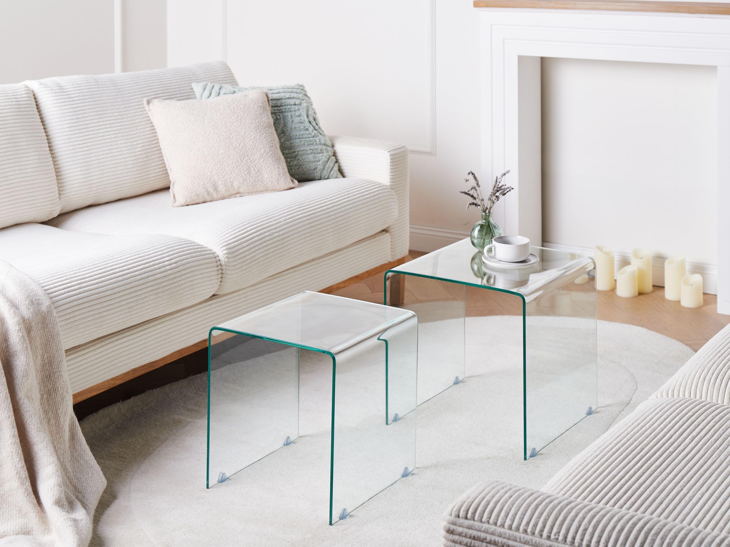 Beliani Minimalistisches Beistelltisch 2er Set transparent Glas Kendall