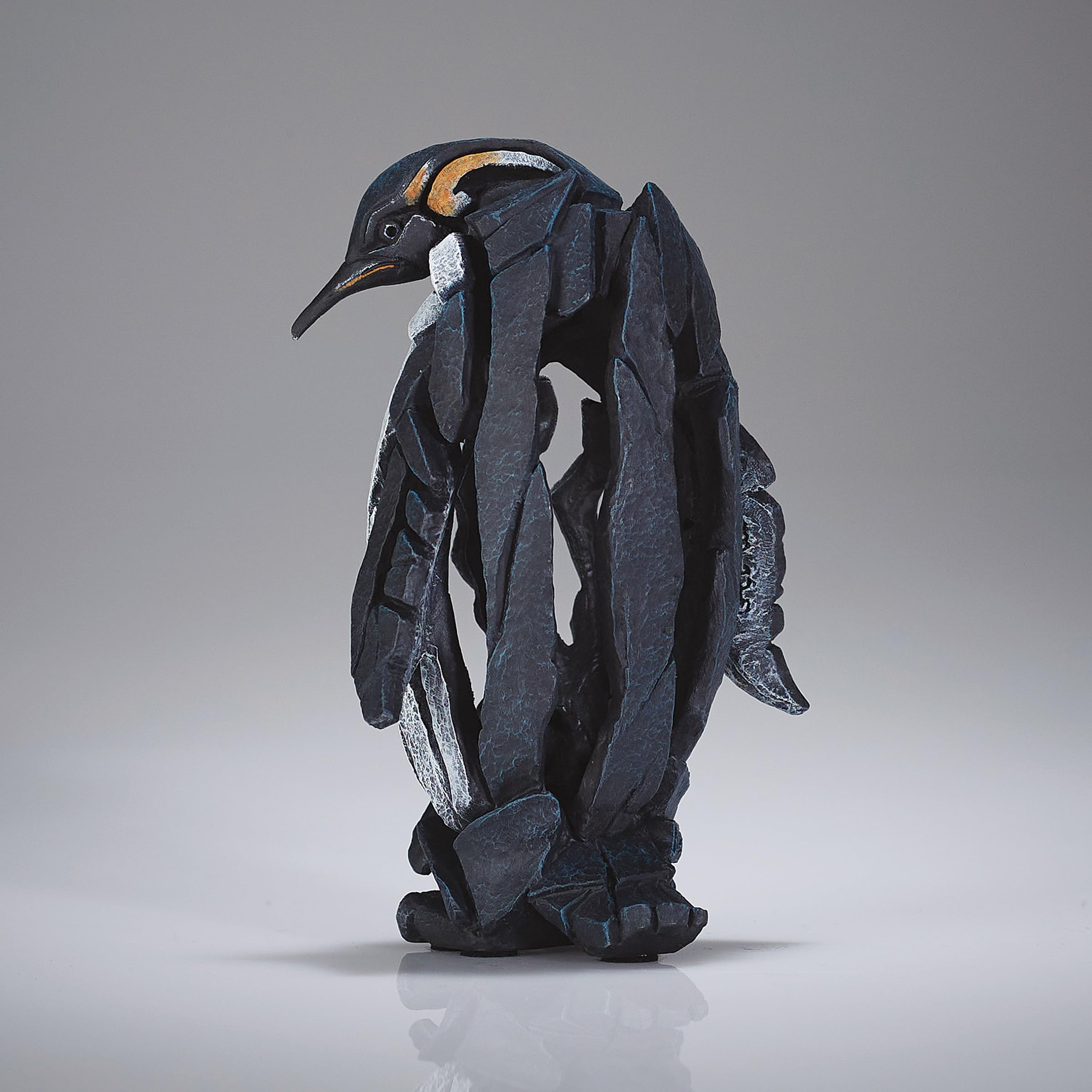 Enesco Edge Sculpture - Statuetta in miniatura a forma di pinguino in piedi con bambino, 14 cm, multicolore