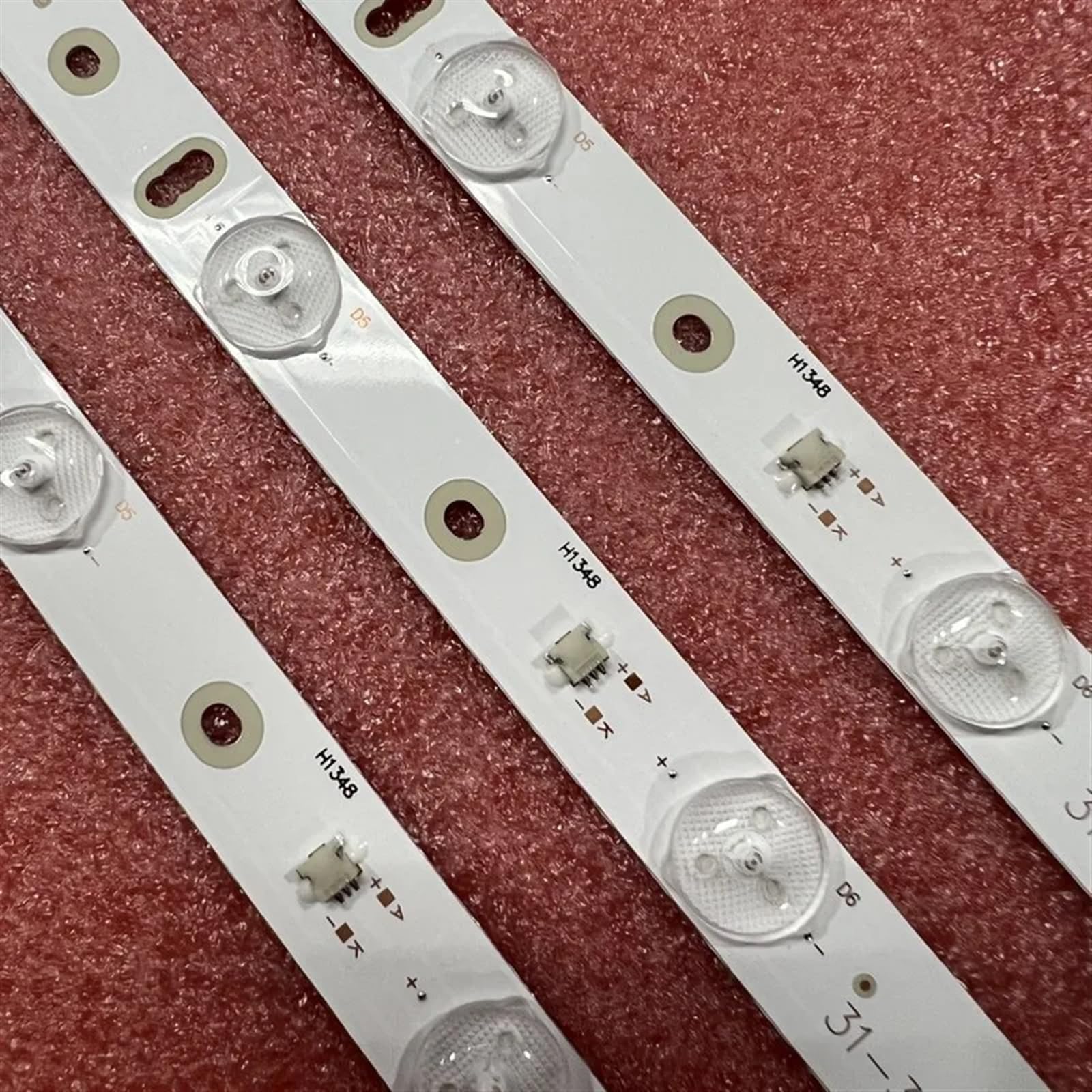 Strisce di retroilluminazione a LED 8LED compatibili for TV 32W2353RB 32E2533DG 32E2553DG U320DH01 TV V32B5000EH MX315D08 ZH32D08-ZC14F-01(30pcs for 10 TV)
