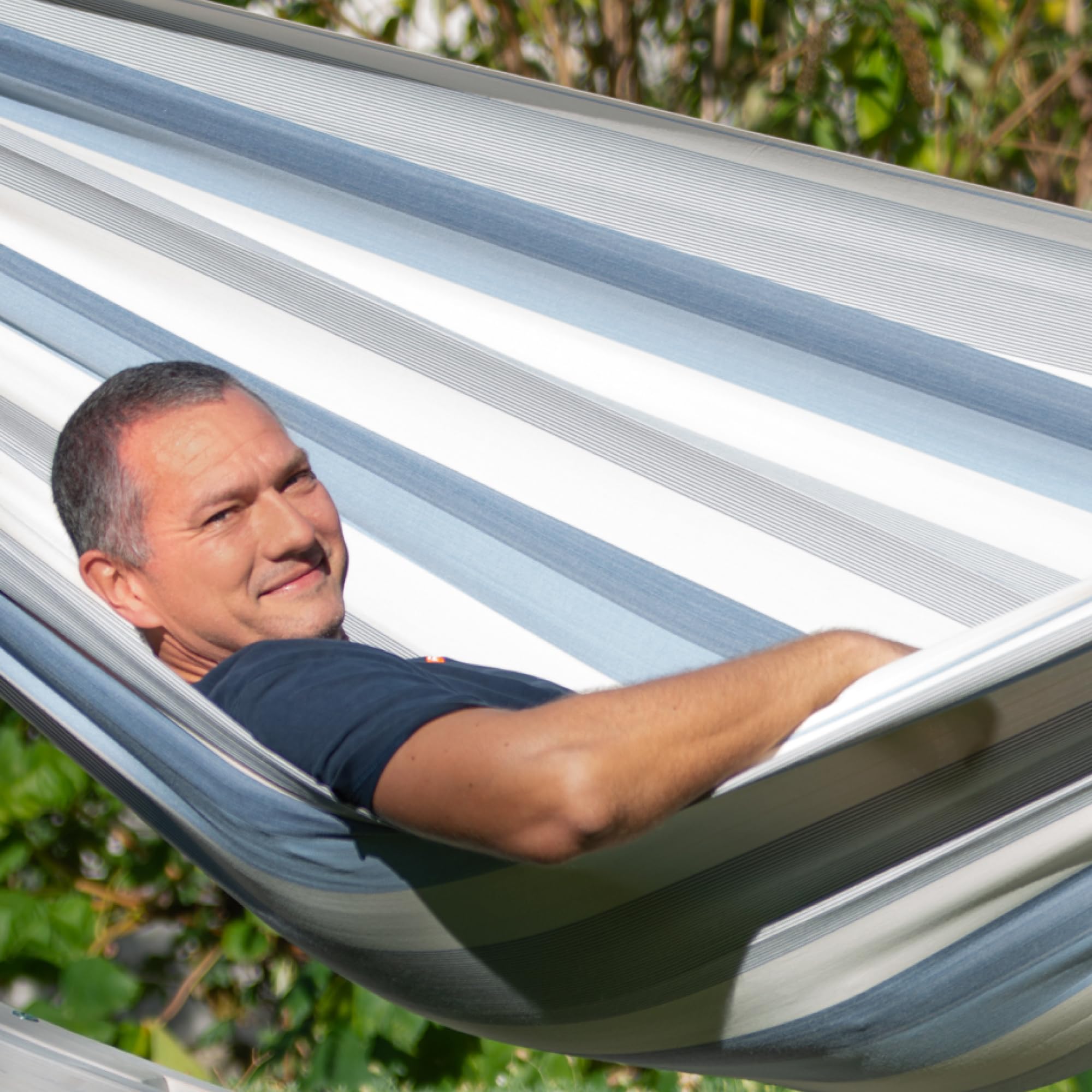 LA SIESTA® - Brisa - klasyczny hamak podwójny + mocowanie na drzewie i słupkach, ręcznie wykonany w Kolumbii, szerokość 160 cm, zapewnia relaksujące chwile wewnątrz i na zewnątrz. (Sea Salt)
