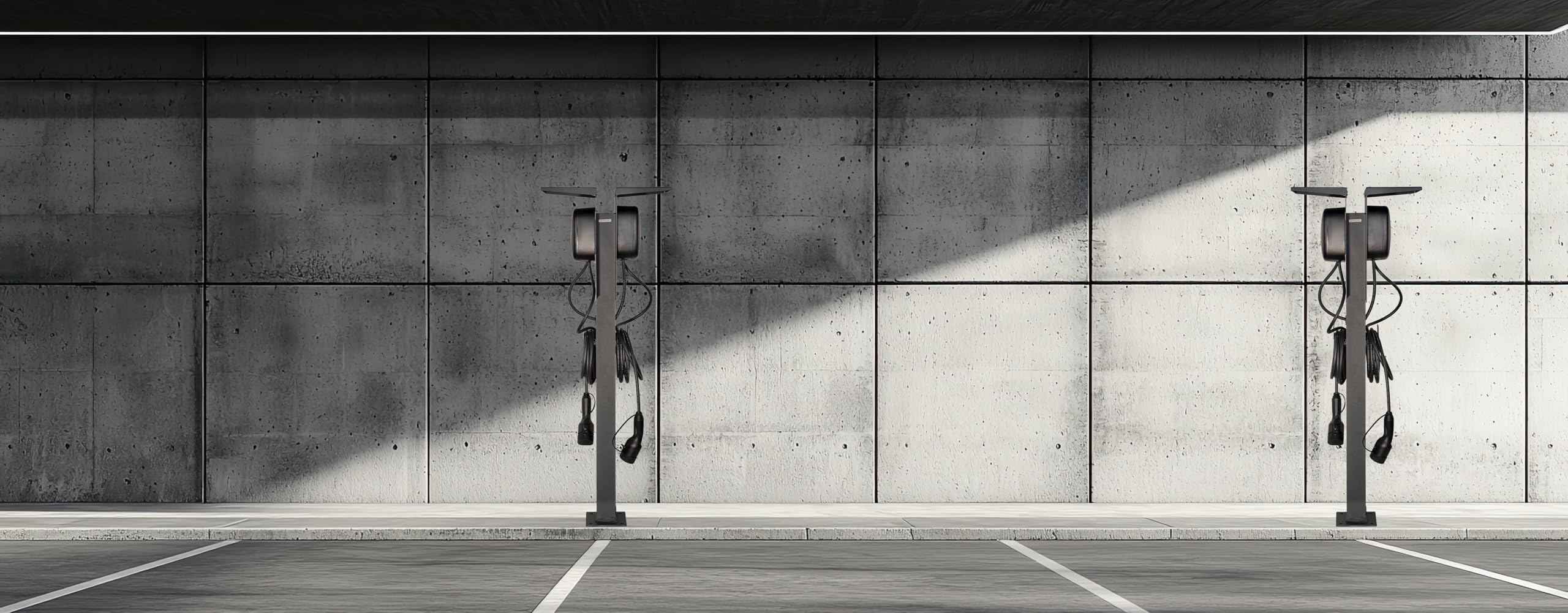 Wallbox Standfuß Doppel für 2 Ladestationen – Freistehende Standsäule aus Aluminium, Universell für Wallbox, Außenbereich geeignet (Doppel Standfuß mit Dach)