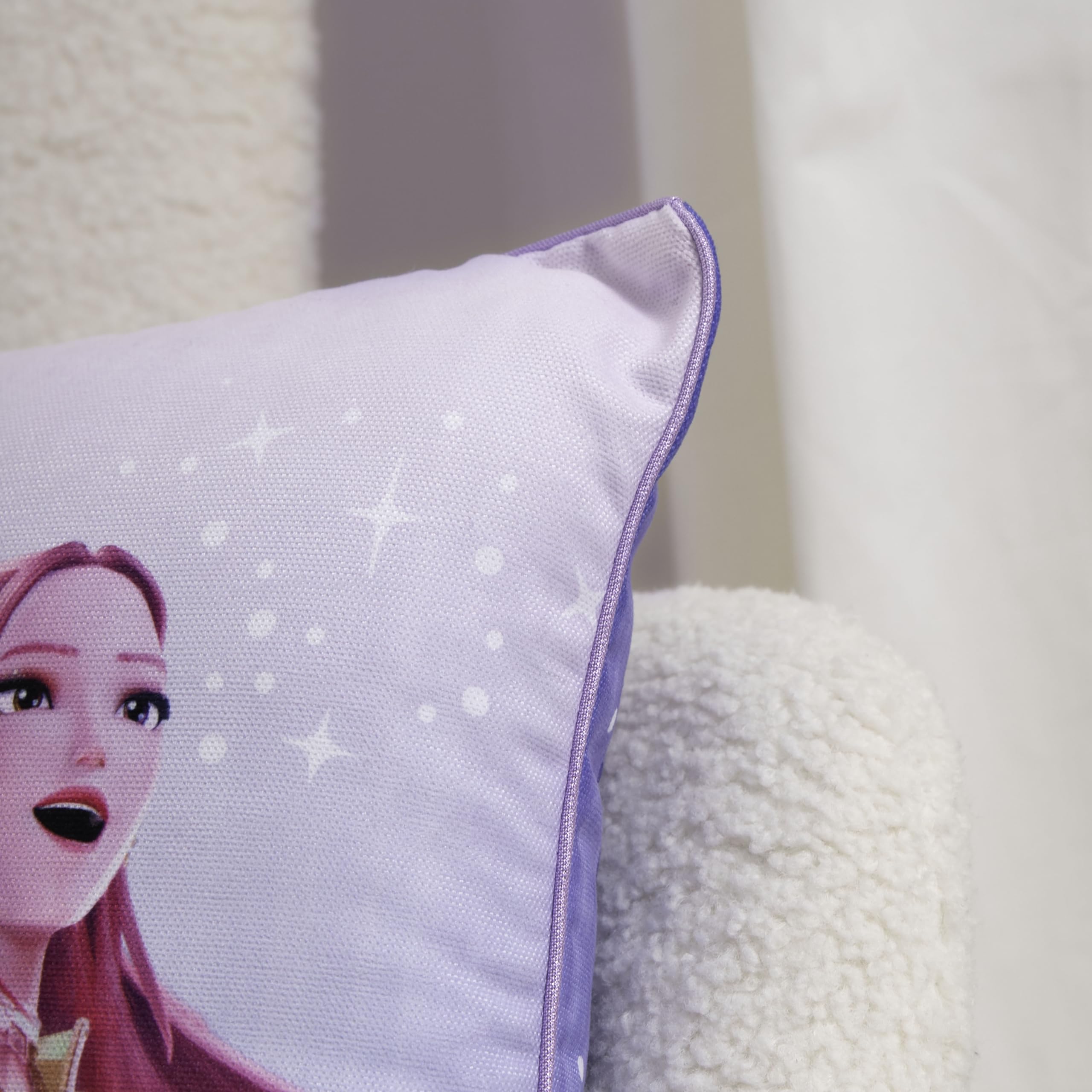 Cuscino cilindrico con licenza ufficiale K-Pop Demon Hunters, cuscino super morbido | Design celestiale reversibile, viola | Perfetto per l'arredamento della camera da letto o del soggiorno