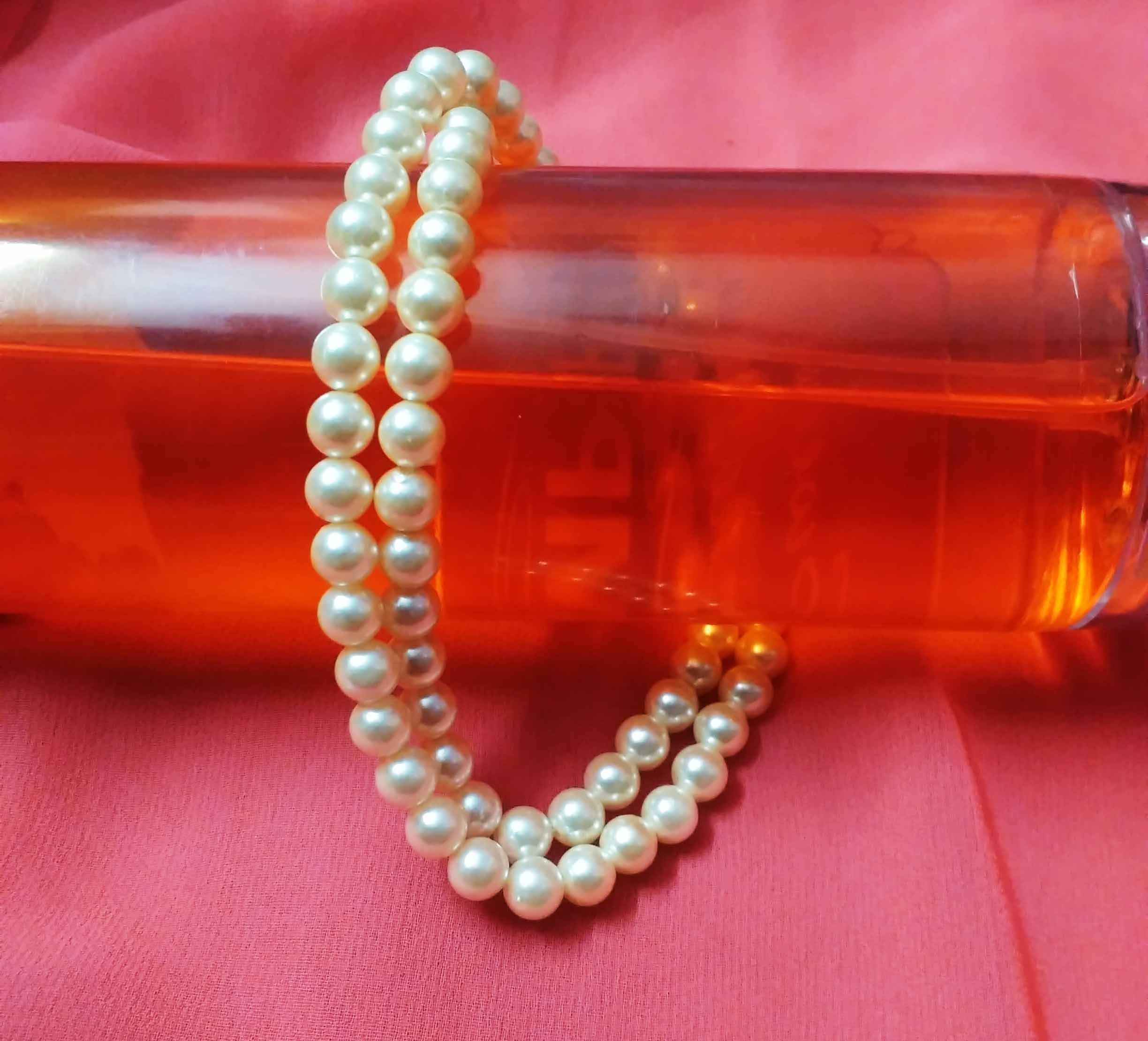 Elegant Pearl Strand Necklace
