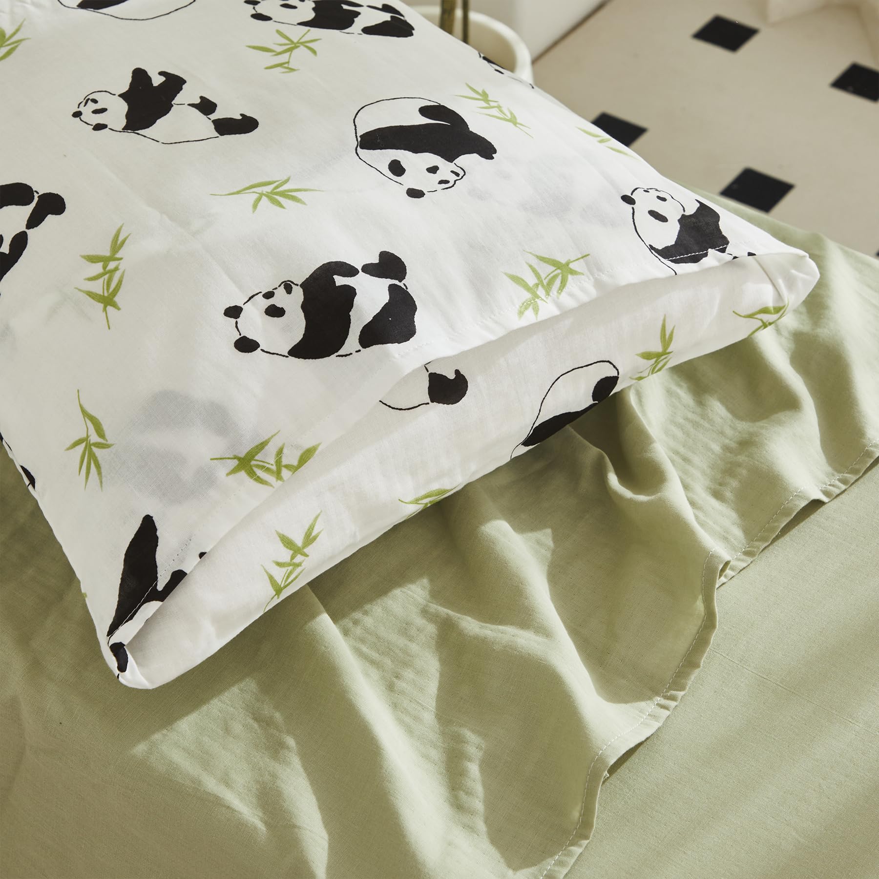 Brandream Juego de ropa de cama para niños y niñas con estampado de panda, sábana encimera, sábana bajera y funda de almohada, 4 piezas, blanco y verde