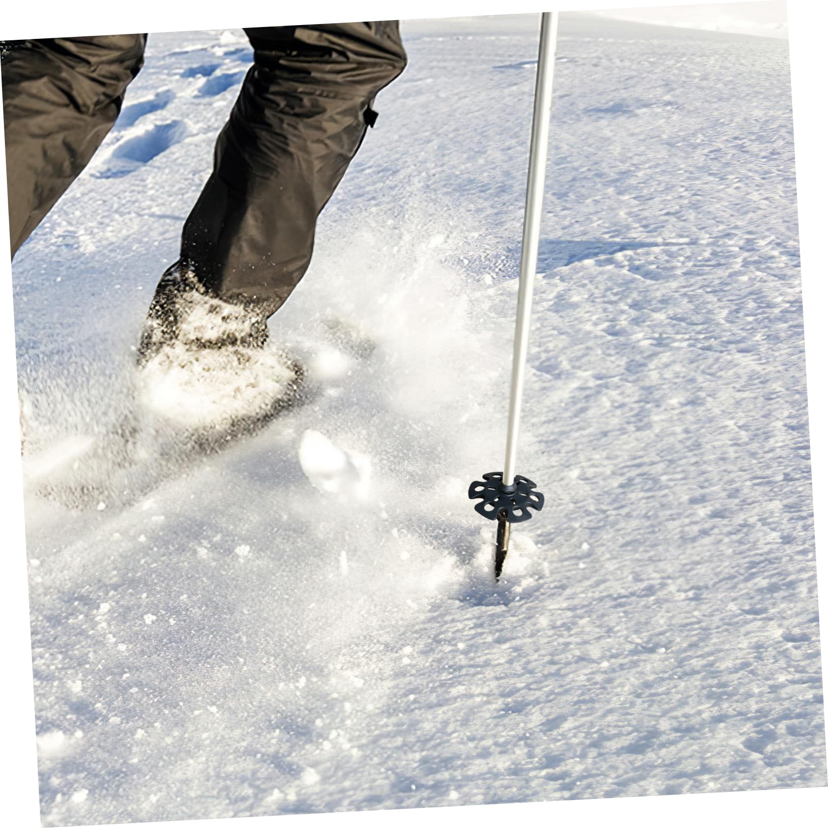 Toyvian 4 pièces Embouts Bâtons Randonnée Protège Pointes Trekking Antidérapants Accessoires pour Boue et Neige Stabilisateurs Multi Compatibles avec de Marche