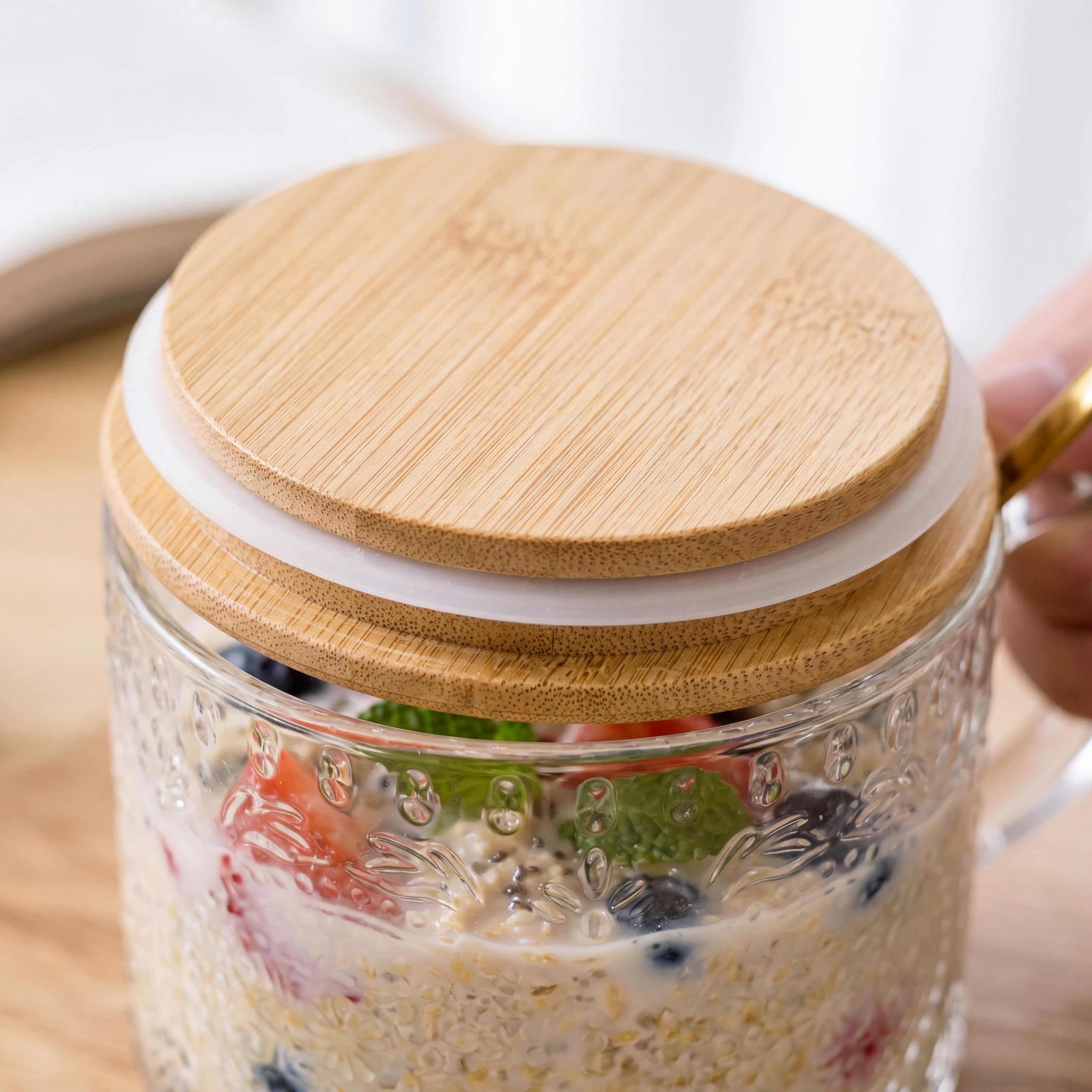 YORY Overnight Oats - Recipientes de avena con tapas de bambú y cuchara, tazas de café y té, tazas de vidrio de 14 onzas, regalos para el hogar, paquete de 4