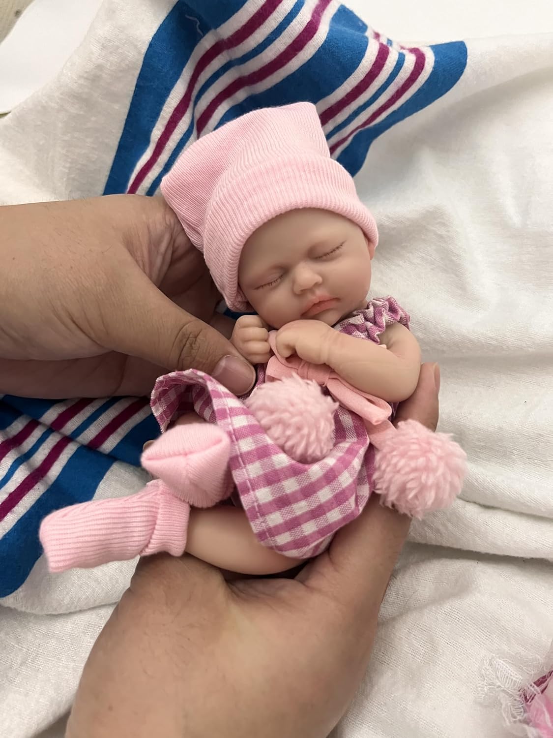 Newtotlove 7 Inch Mini Silicone Baby Girl with Eyelashes,Cute Realistic Soft Newborn Dolls Full Body Silicone Mini Baby Doll with Feeding Accessories