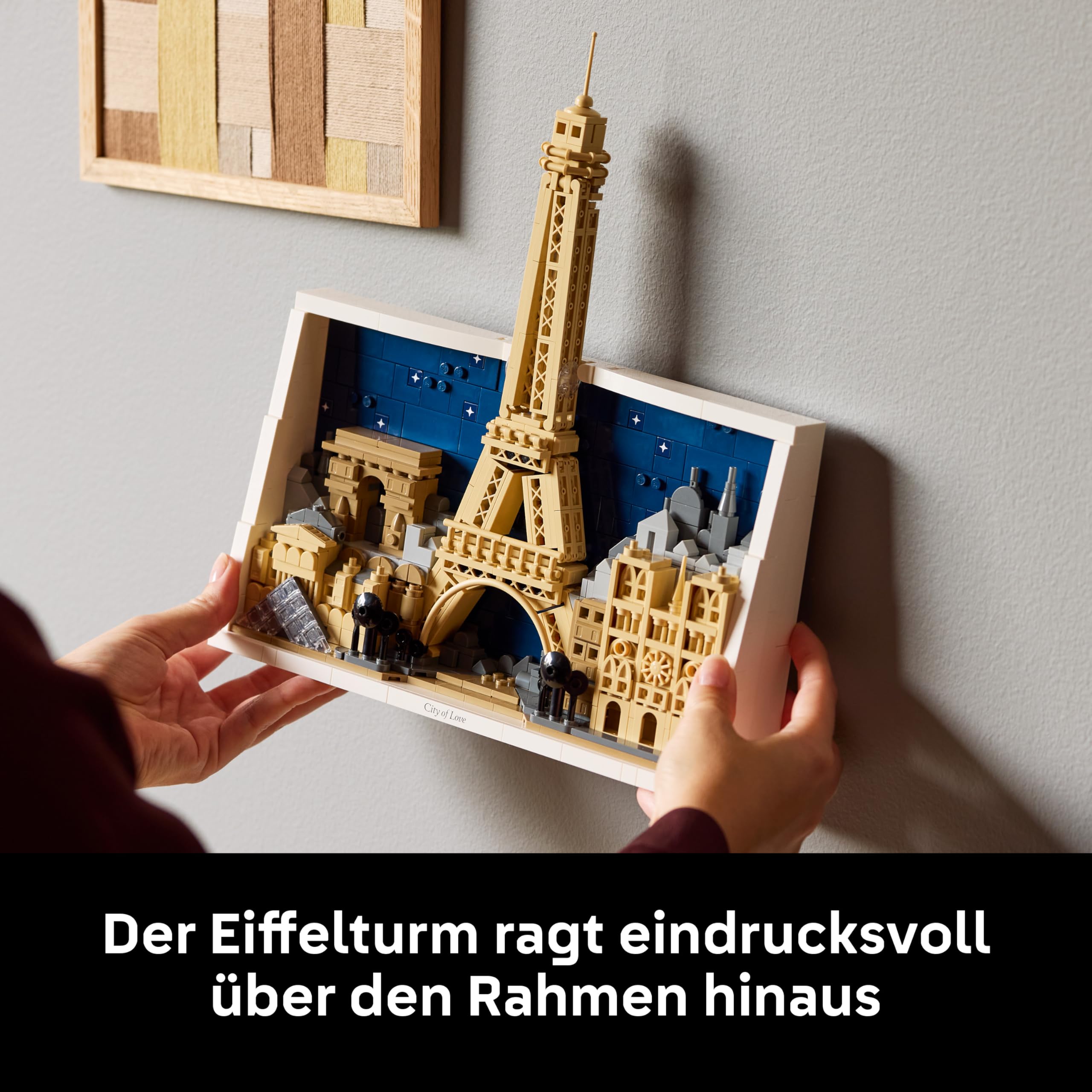 LEGO Architecture Paris – Stadt der Liebe 3D Puzzle - Wanddeko als Bastelset zum Bauen - DIY Set Erwachsene mit Pariser Wahrzeichen wie Miniatur Eiffelturm - Geschenk für Männer und Frauen - 21064