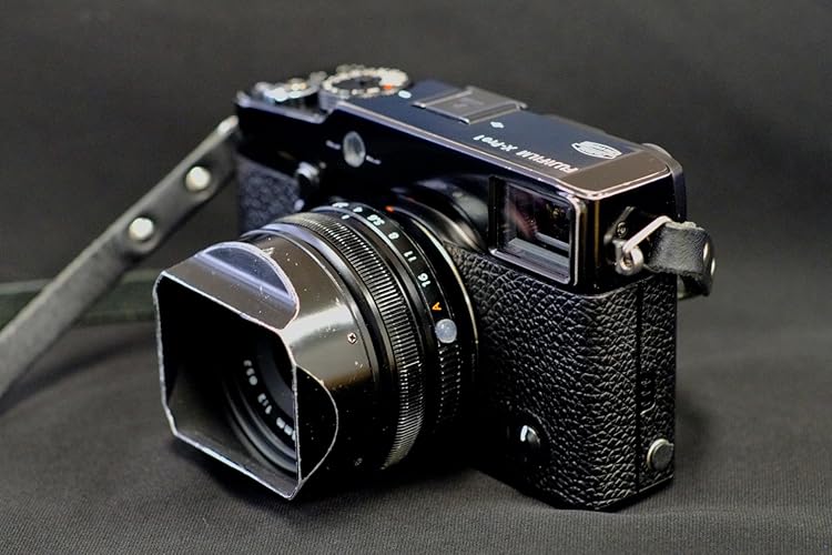 FUJIFILM ミラーレス一眼レフカメラ X-Pro1 ボディ 1630万画素 F FX-X-PRO1 tf8su2k FUJIFILM ミラーレス一眼レフカメラ X-Pro1 ボディ
