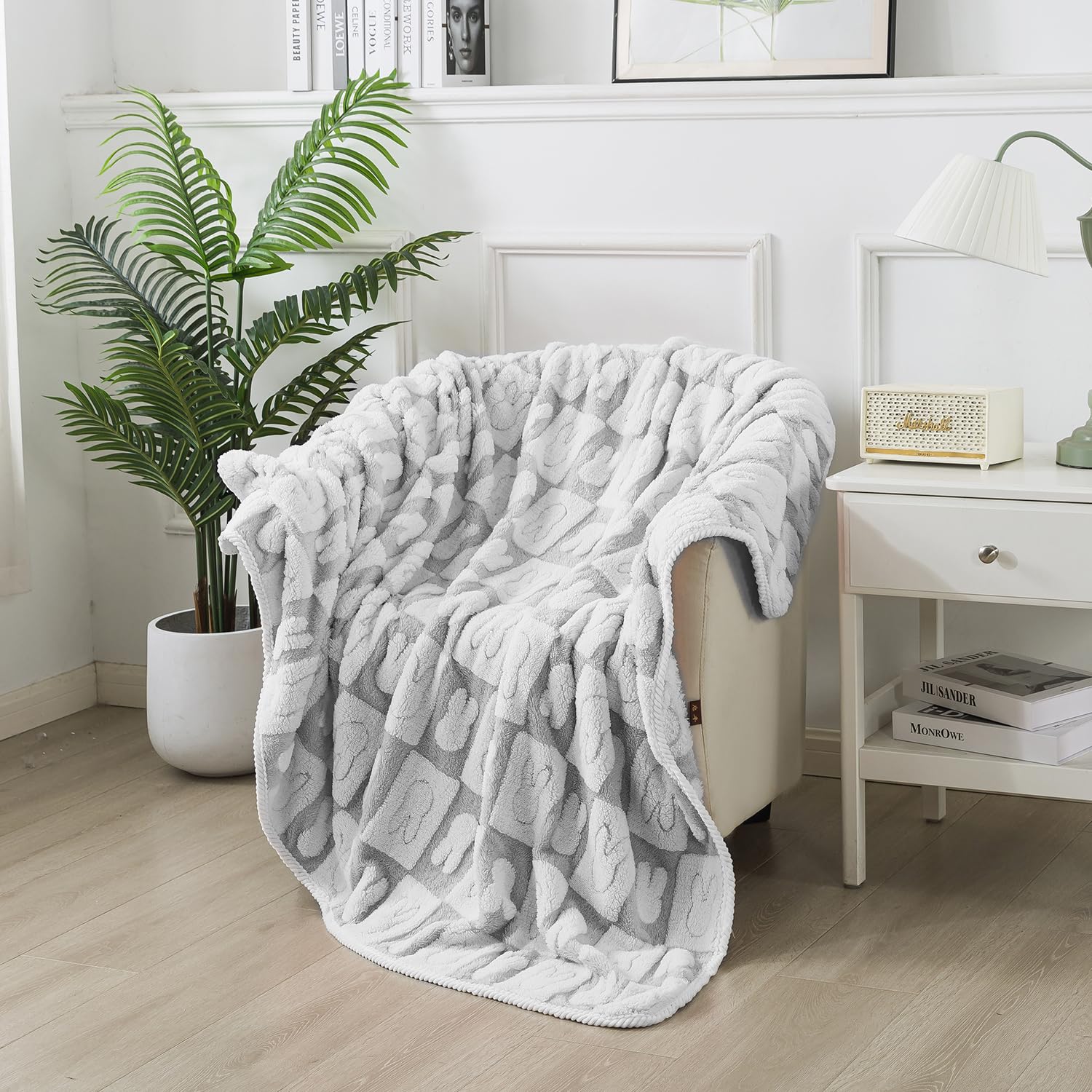 DJDEA Blankets for Newborns Fluffy Cozy Soft Blanket with Cute Rabbit Pattern - Image 2