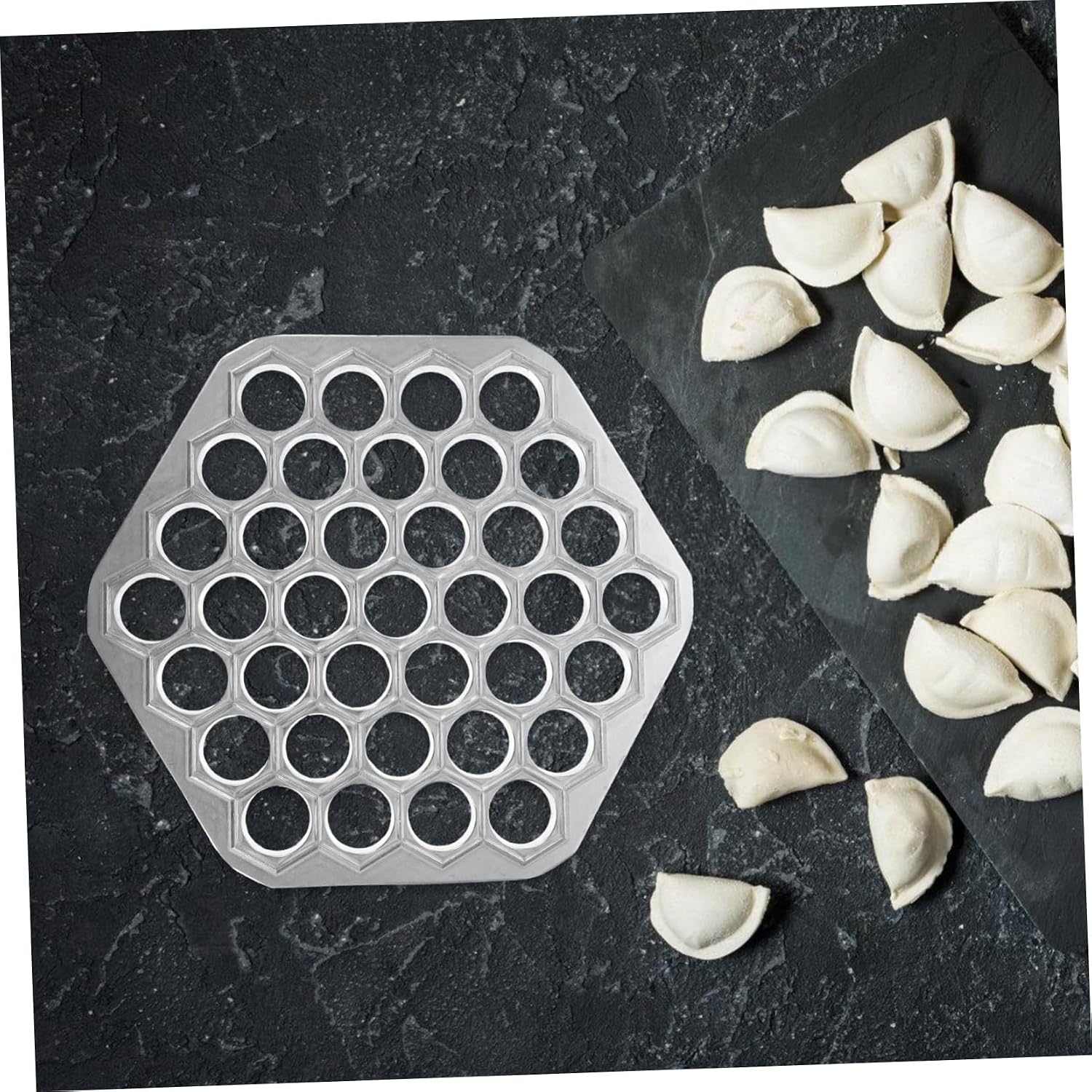 Russian Dumpling Maker Mold Tool for Homemade Easy to Use Mould for Quick Dumpling Preparation Kitchen Gadget for Fresh Pasta and Fillings