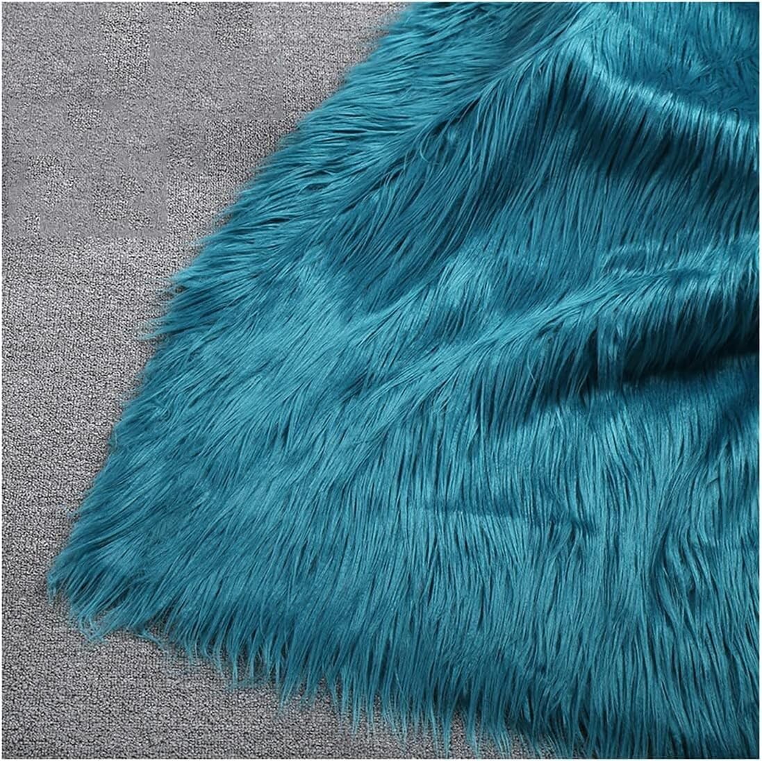 Fausse fourrure teal pour costume de cosplay et gnomes faits main