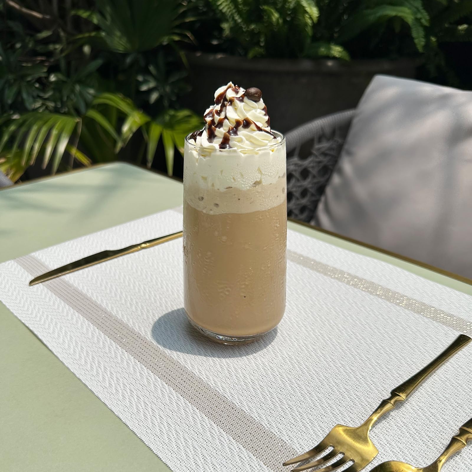 5U+ Placemats Set of 6, Washable PVC Placemats, Durable Heat Resistant Wipeable Placemats, Non Slip Rectangle Placemats, Dining Table Mats Modern