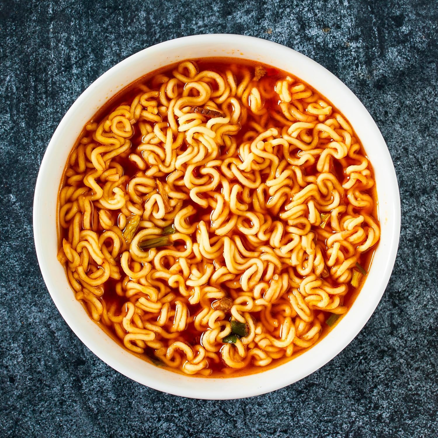 Fideos Ramyun, Pack 3 de Fideos Instantáneos Picantes Coreanos, Listos en 3 Minutos, Ideal para Hogar, Oficina, Viajes y Acampadas, Sabor Intenso y Reconfortante, 120g por Unidad — view 5