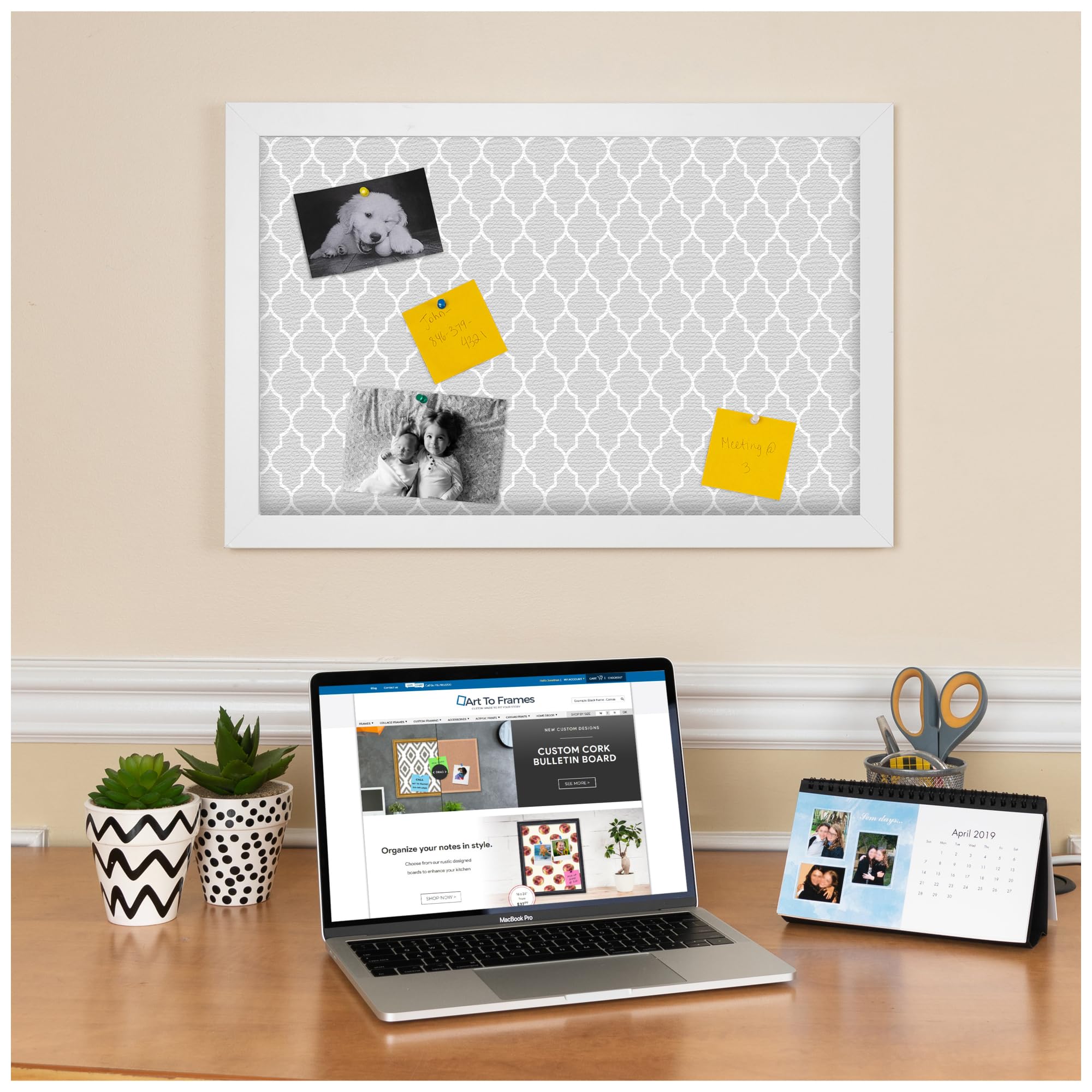 PinPix Niestandardowa drukowana tablica ogłoszeń z korka wykonana z wysokiej jakości płótna, 76 x 50 cm (rozmiar kompletny) i oprawiona w satynową białą ramkę (PinPix-582)