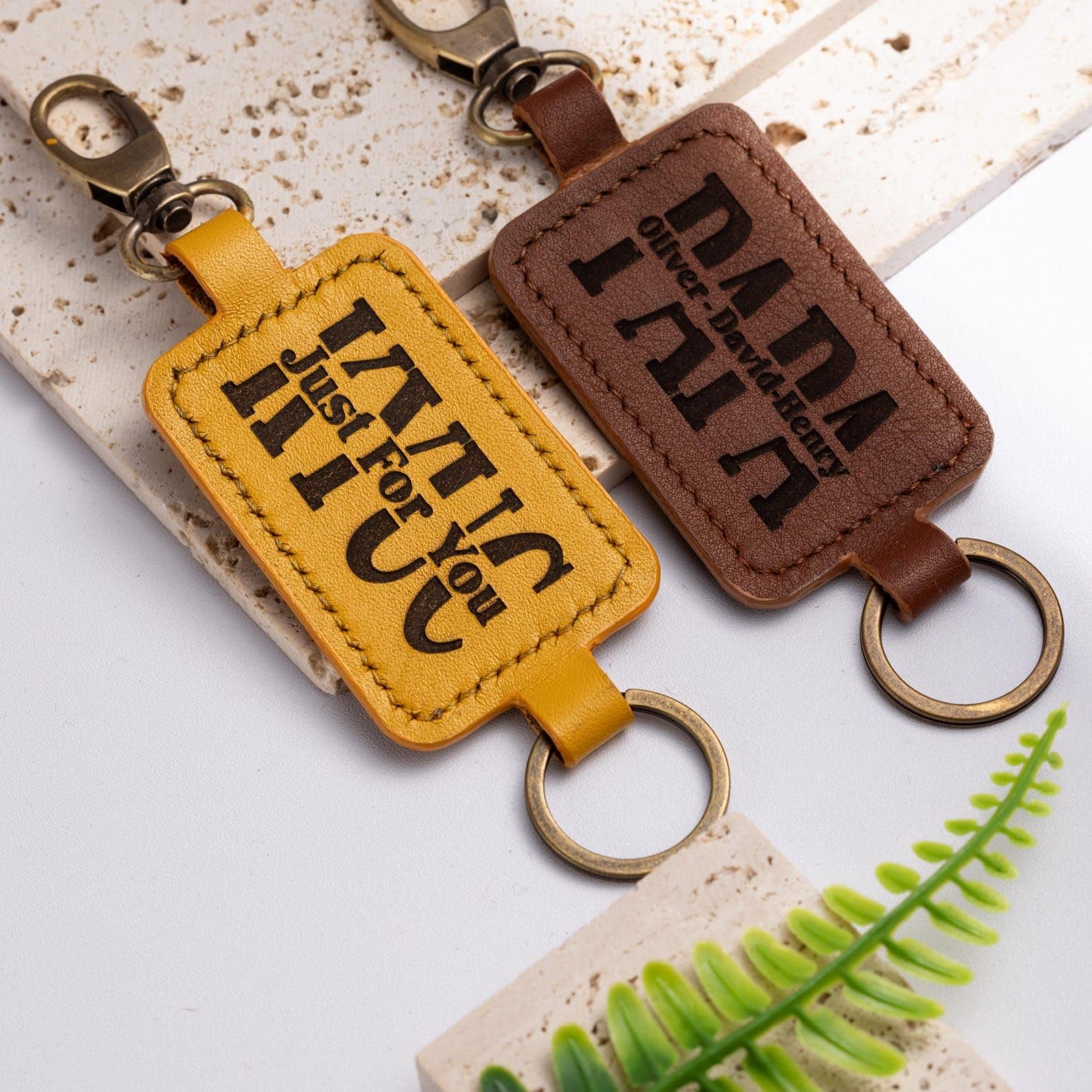Personalizado Amigo Cuero llavero Acero Inoxidable Nombre Fecha llaveros Para Amigos hechos a mano