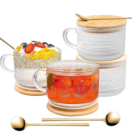 Komphy 4 Set Vintage Coffee Mugs, 14oz Embossed Glass Coffee Mugs with Bamboo Lids & Spoons, Clear Stackable Tea Cups with Handle for Cappuccino Latte Cereal Yogurt Milk, Christmas Housewarming Gifts