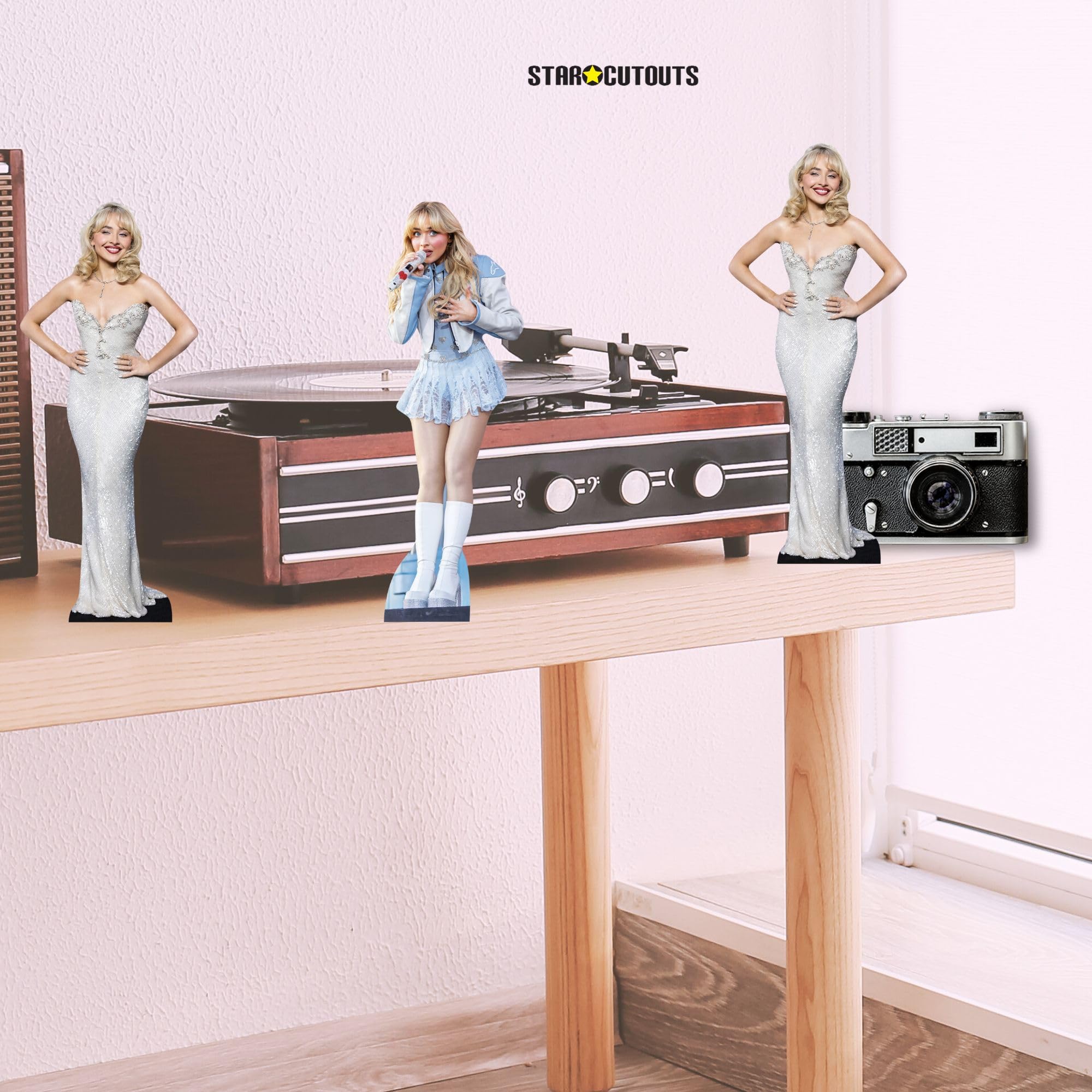 Star Cutouts CS1198 Sabrina Carpenter - Paquete de Recortes de cartón con Recortes de 30 cm de Altura, música, fanáticos, cumpleaños y Celebraciones